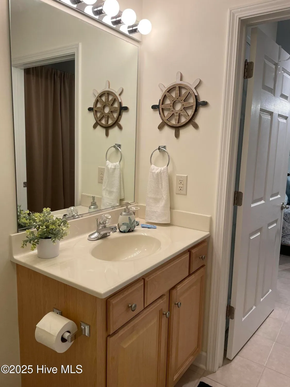 Property Slideshow image 11 of 30 | 1215 n middleton dr 3002, Calabash, NC, 28467