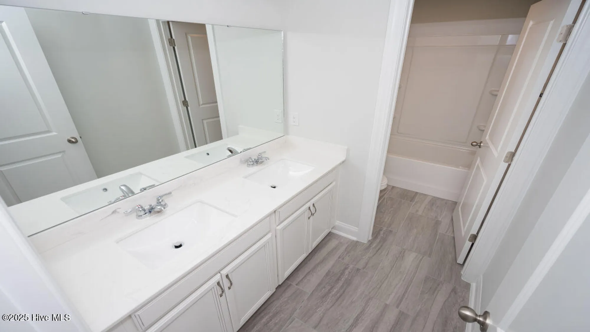 Property Slideshow image 22 of 36 | 9421 crowded gules dr 192, Leland, NC, 28451