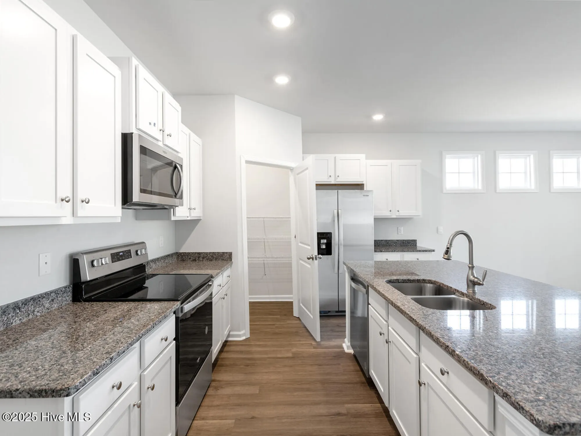 Property Slideshow image 5 of 45 | 9442 crowded gules dr 220, Leland, NC, 28451