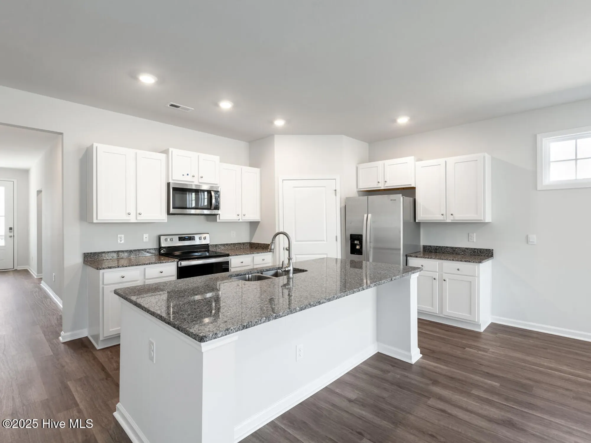 Property Slideshow image 6 of 45 | 9442 crowded gules dr 220, Leland, NC, 28451