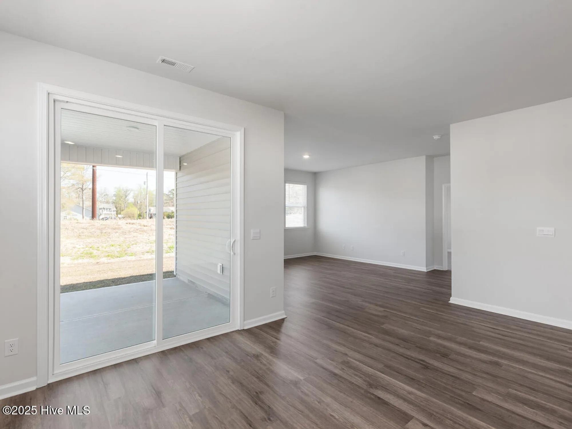 Property Slideshow image 9 of 45 | 9442 crowded gules dr 220, Leland, NC, 28451