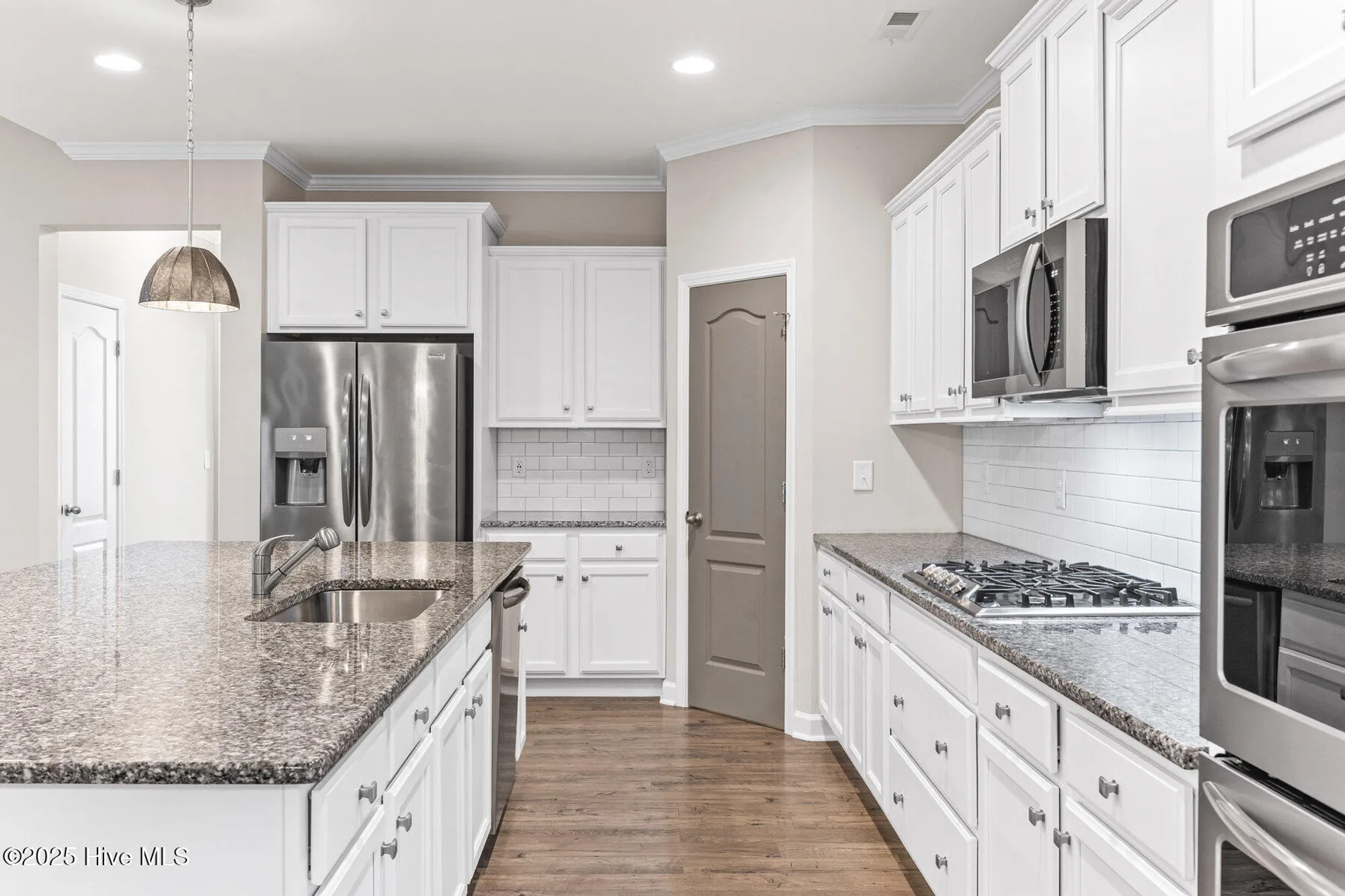 Property Slideshow image 14 of 93 | 4751 waves pointe, Wilmington, NC, 28412