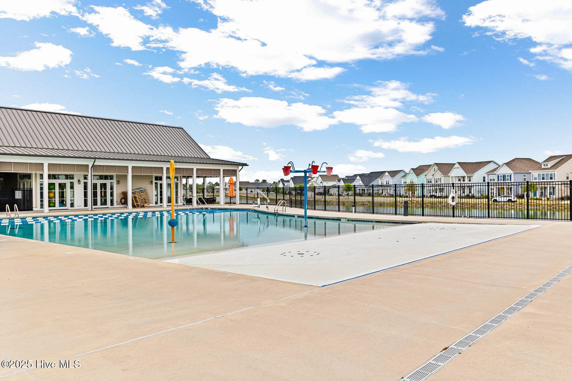 Property Slideshow image 64 of 93 | 4751 waves pointe, Wilmington, NC, 28412