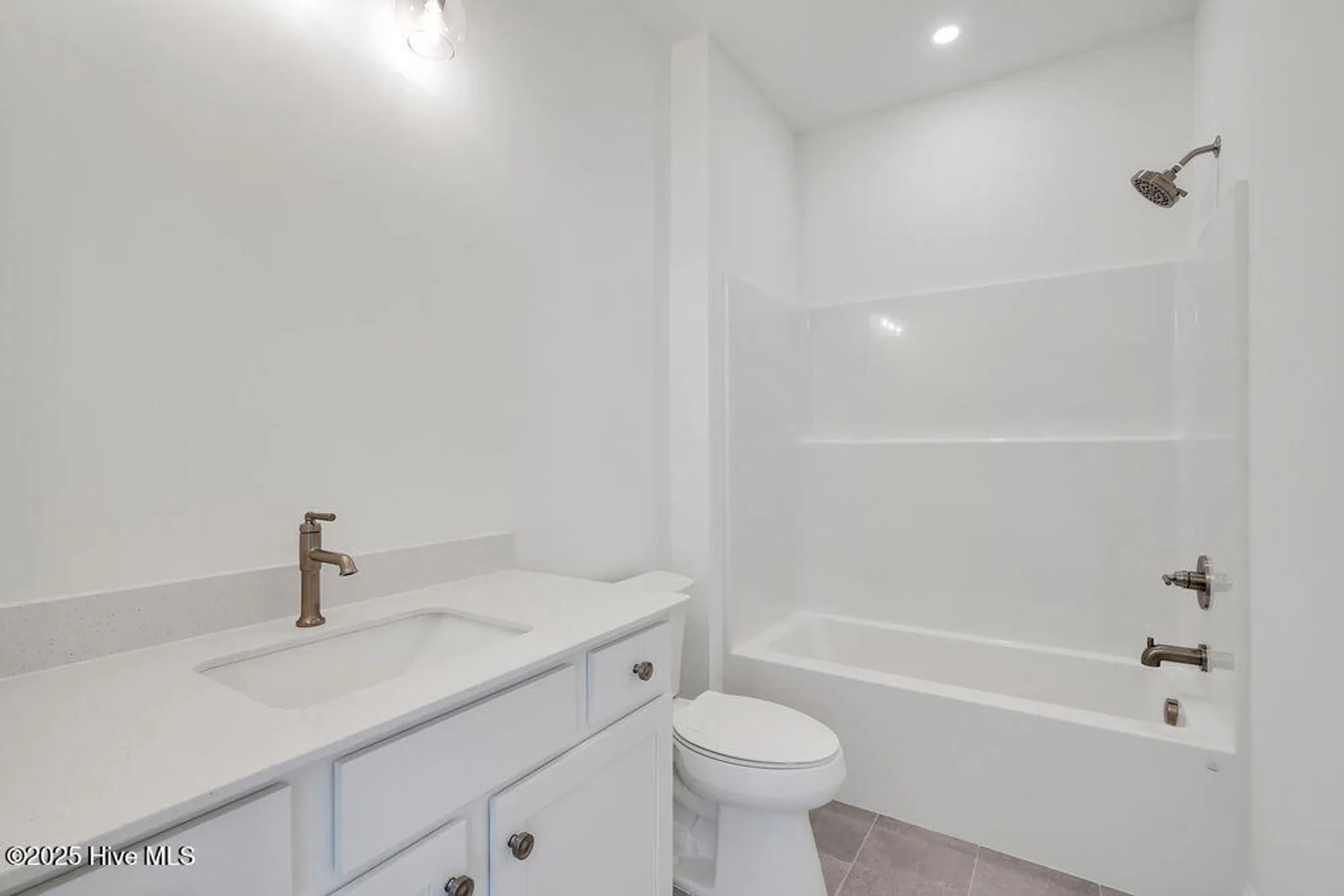 Property Slideshow image 20 of 29 | 409 starship run, Wilmington, NC, 28412