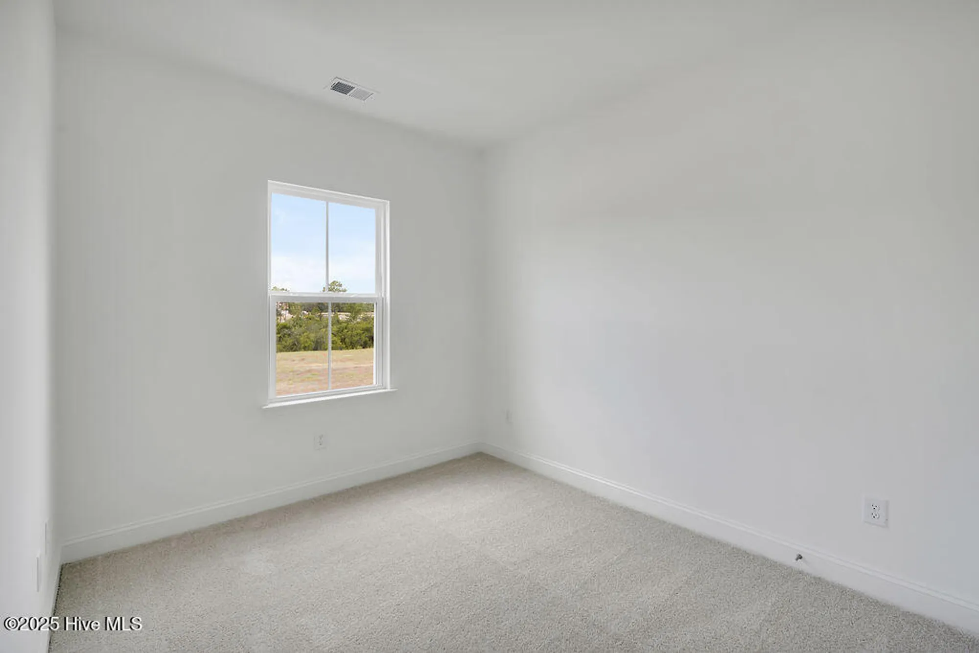 Property Slideshow image 21 of 29 | 409 starship run, Wilmington, NC, 28412