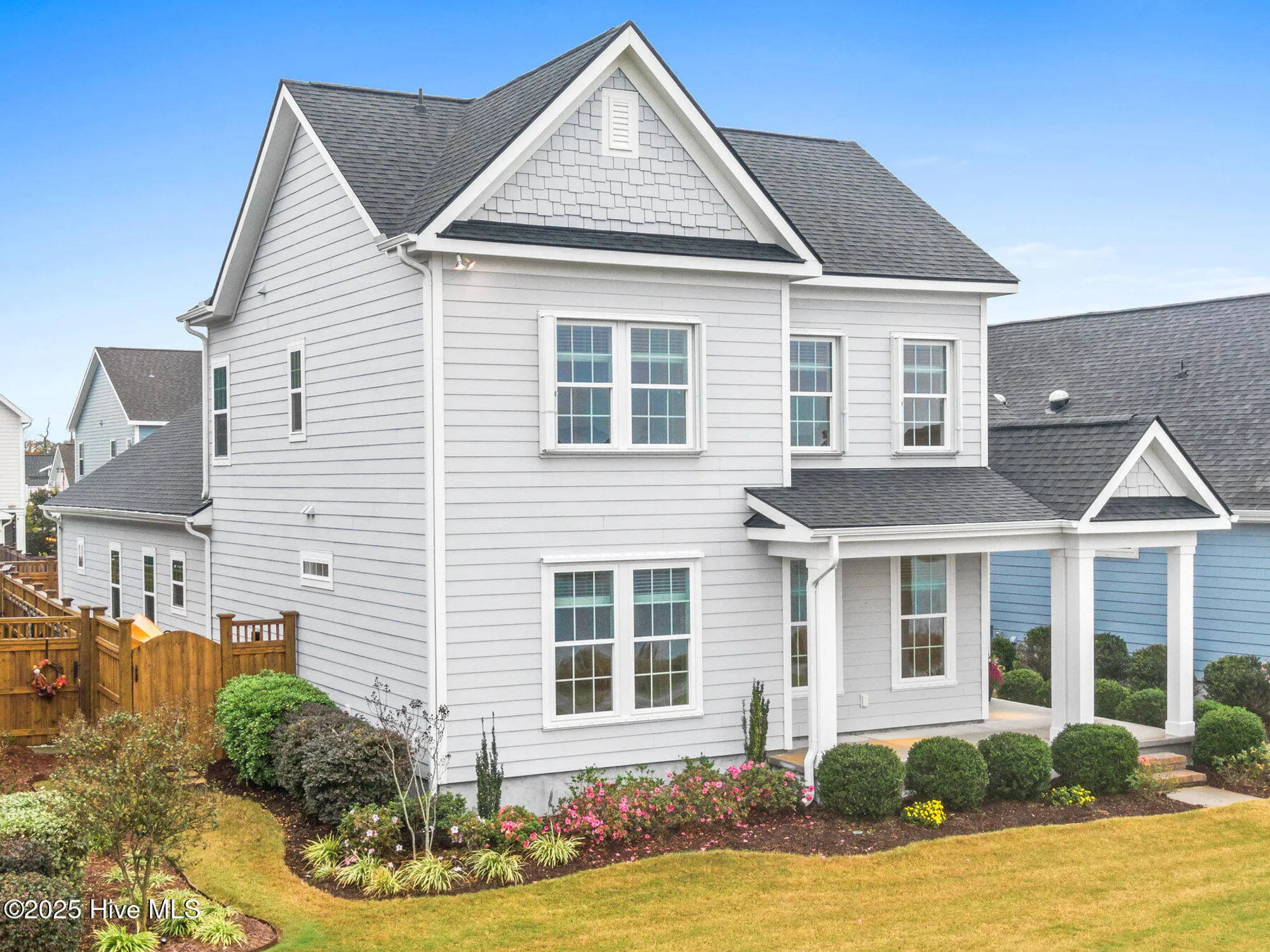 Property Slideshow image 1 of 93 | 4751 waves pointe, Wilmington, NC, 28412