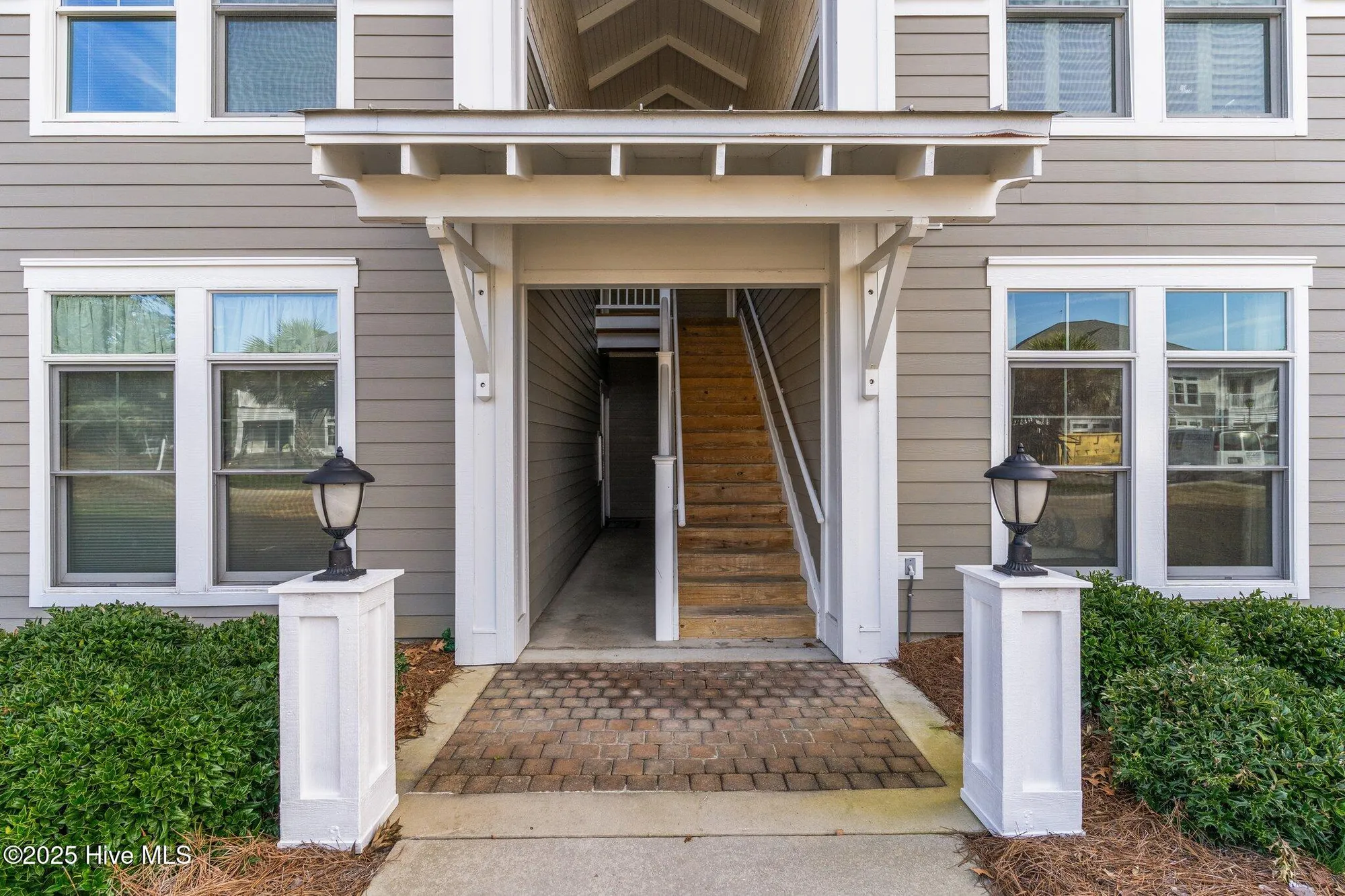 Property Slideshow image 3 of 79 | 2537 st james dr apt 102, Southport, NC, 28461