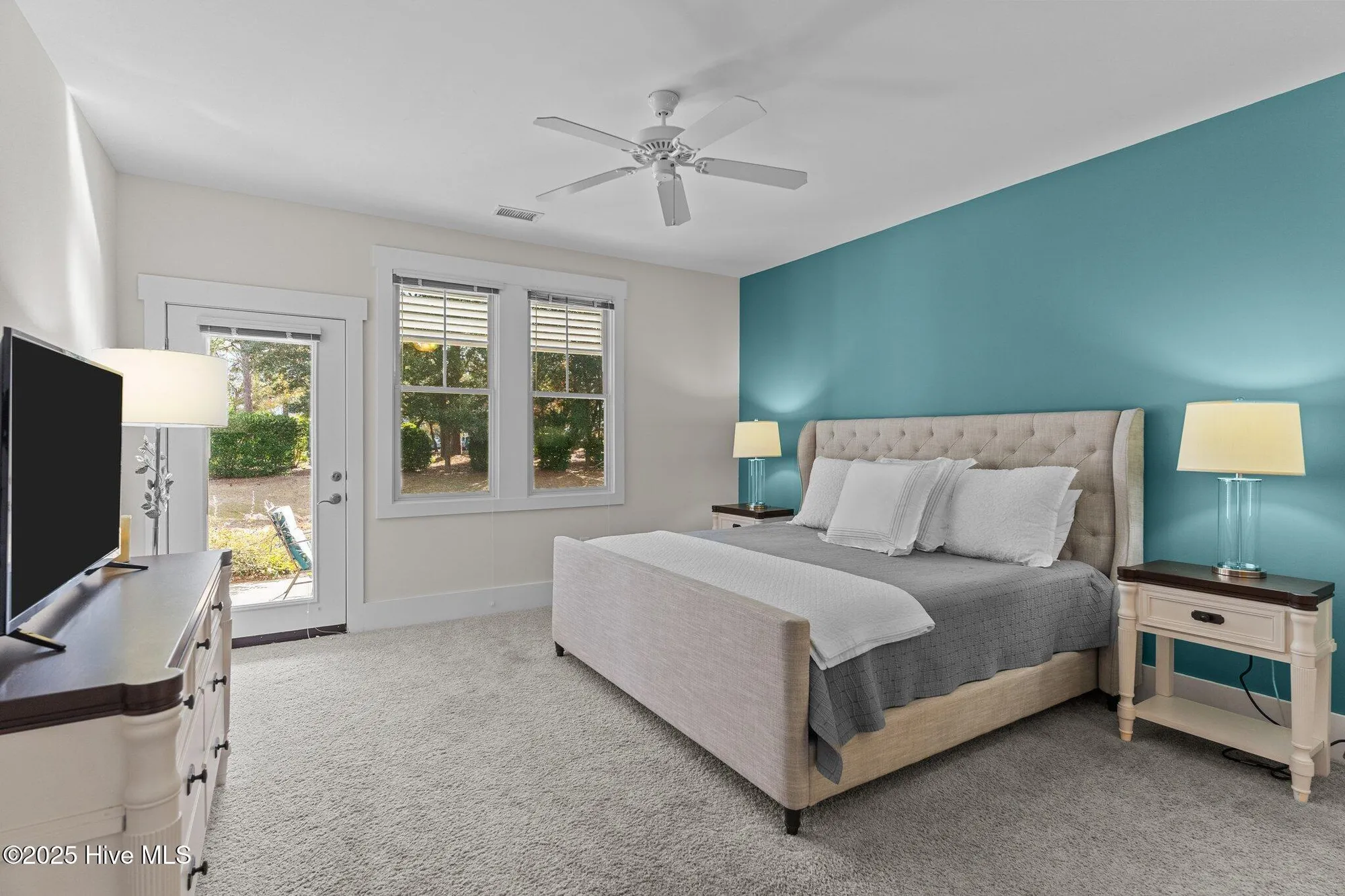 Property Slideshow image 19 of 79 | 2537 st james dr apt 102, Southport, NC, 28461