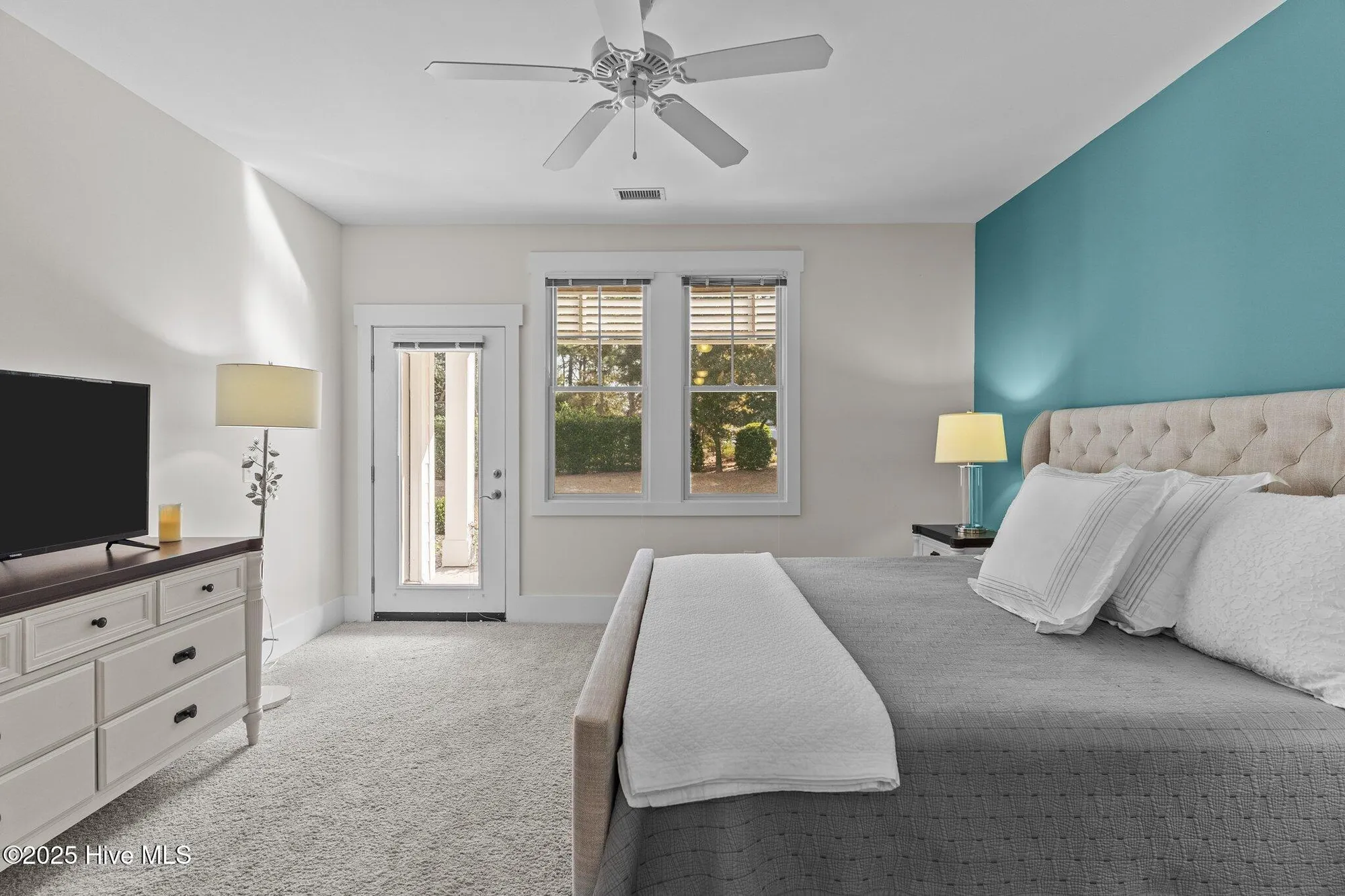 Property Slideshow image 21 of 79 | 2537 st james dr apt 102, Southport, NC, 28461