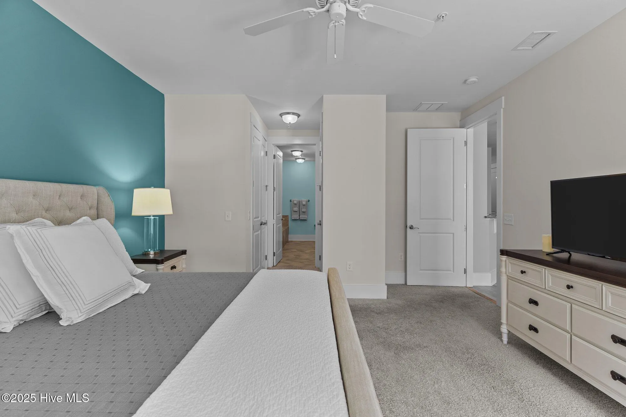 Property Slideshow image 25 of 79 | 2537 st james dr apt 102, Southport, NC, 28461