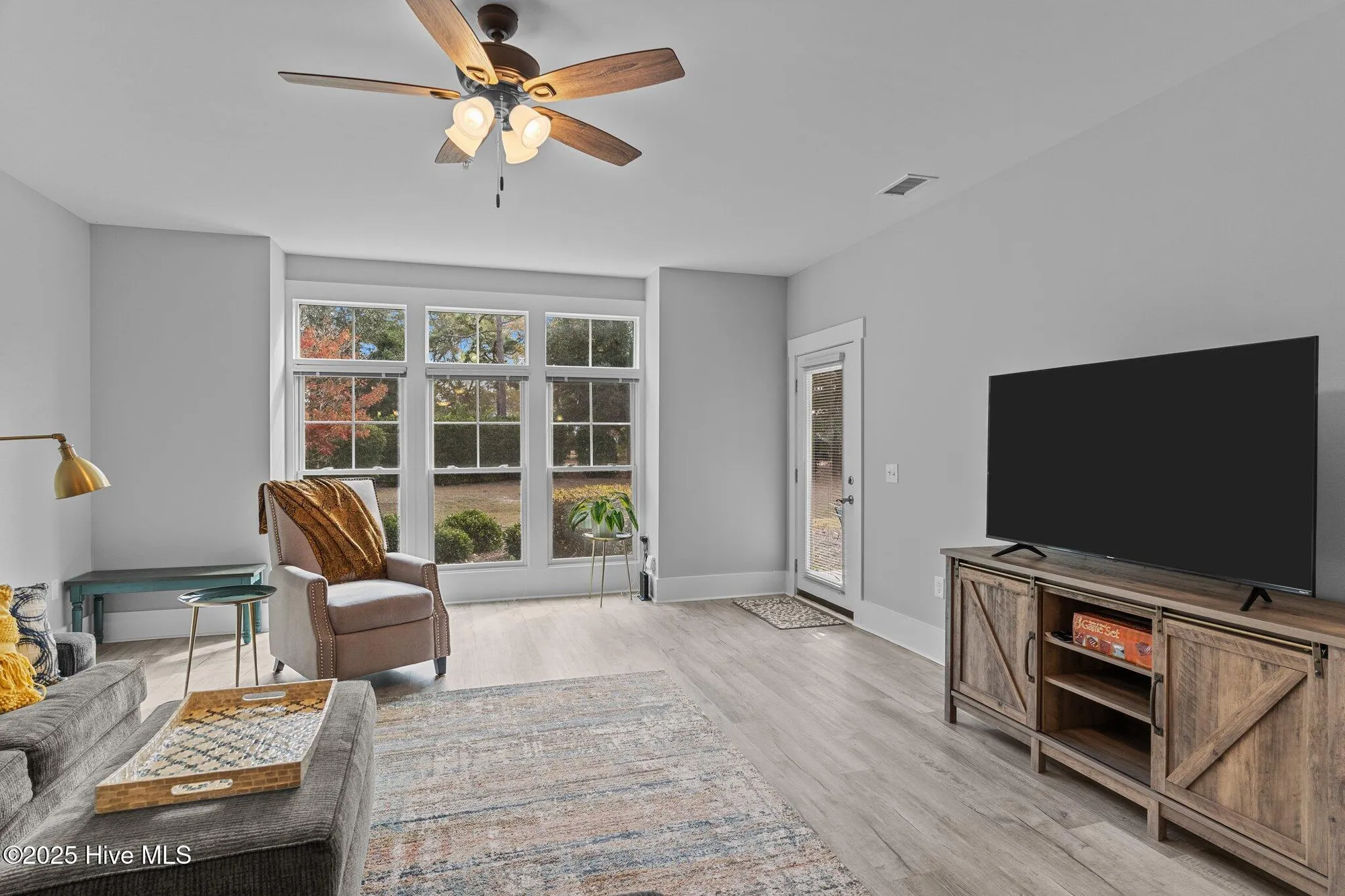 Property Slideshow image 11 of 79 | 2537 st james dr apt 102, Southport, NC, 28461