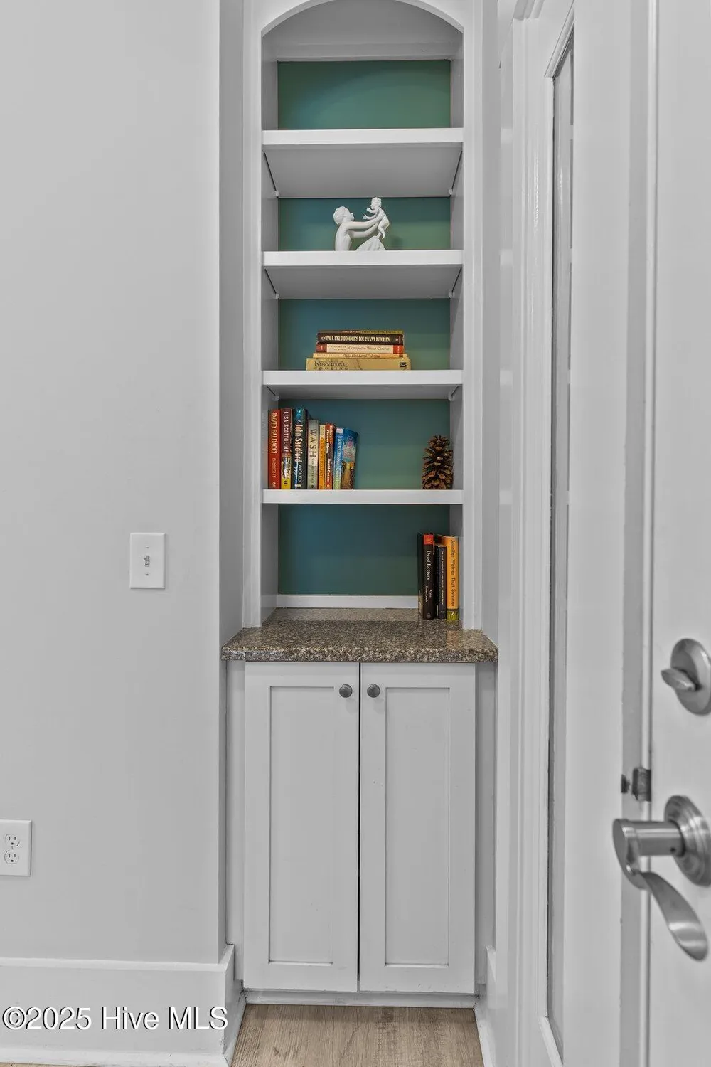 Property Slideshow image 17 of 79 | 2537 st james dr apt 102, Southport, NC, 28461