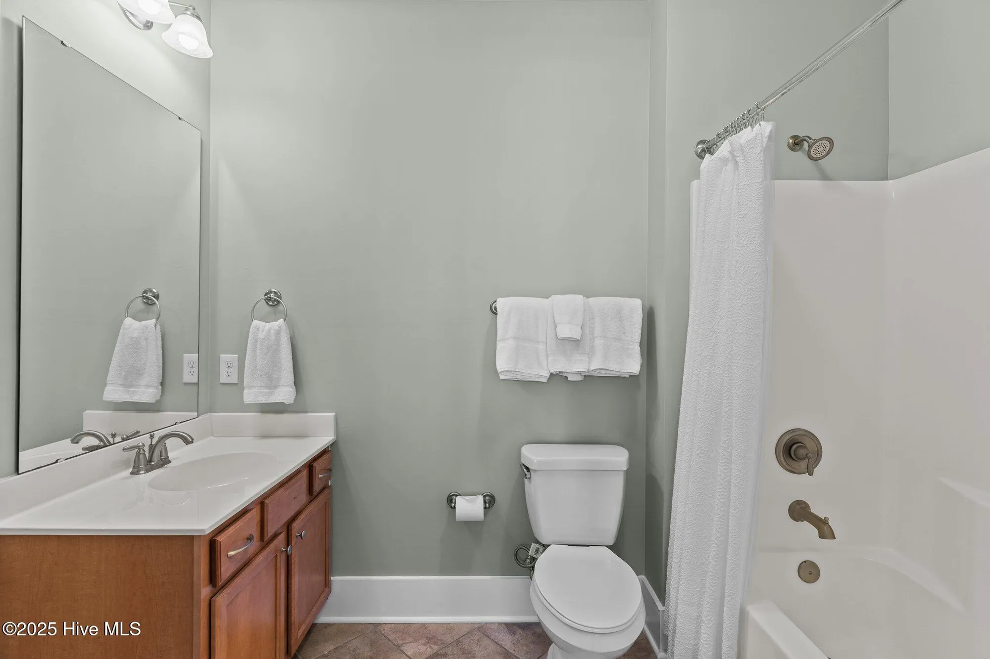 Property Slideshow image 29 of 79 | 2537 st james dr apt 102, Southport, NC, 28461
