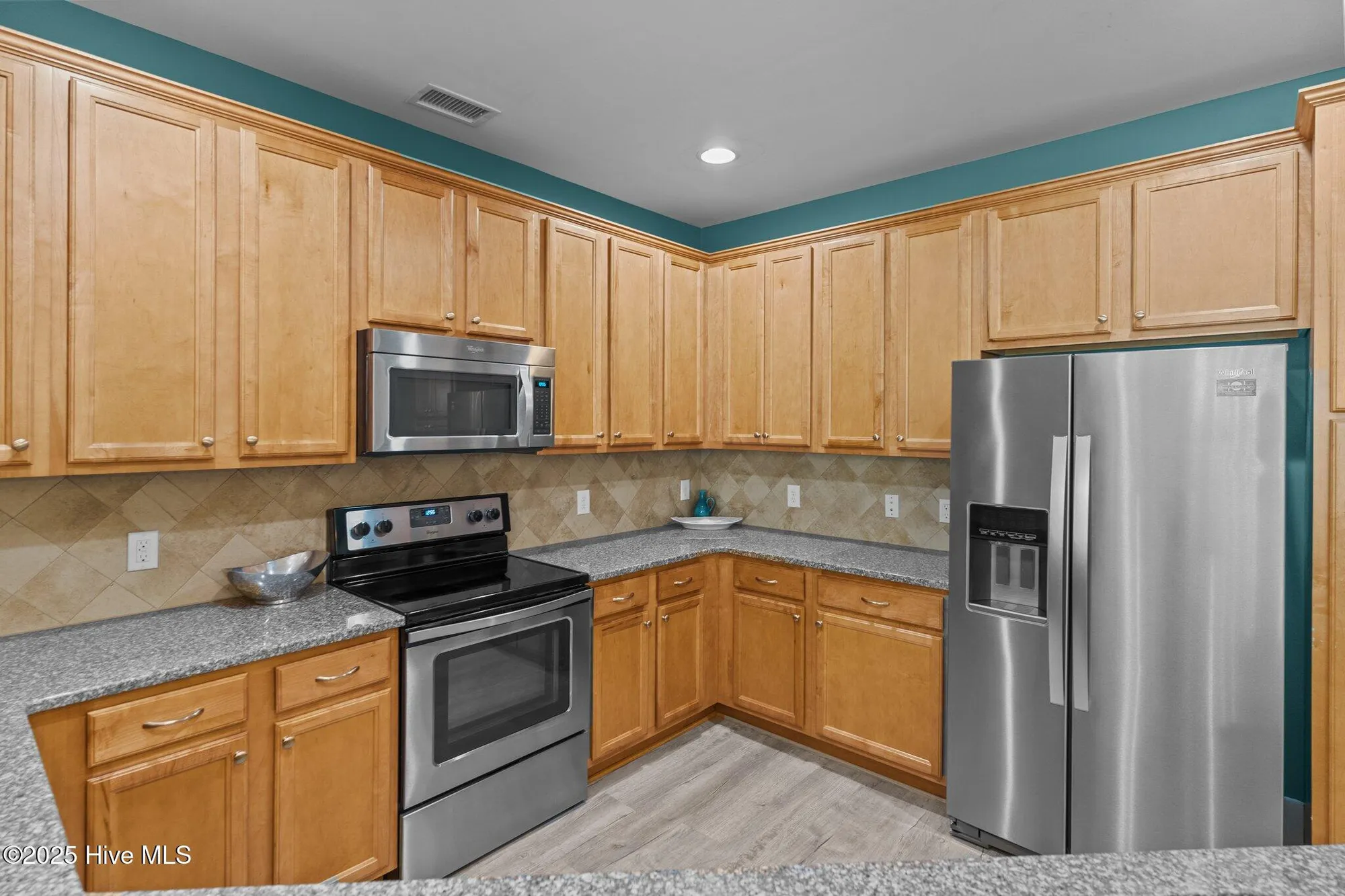 Property Slideshow image 31 of 79 | 2537 st james dr apt 102, Southport, NC, 28461