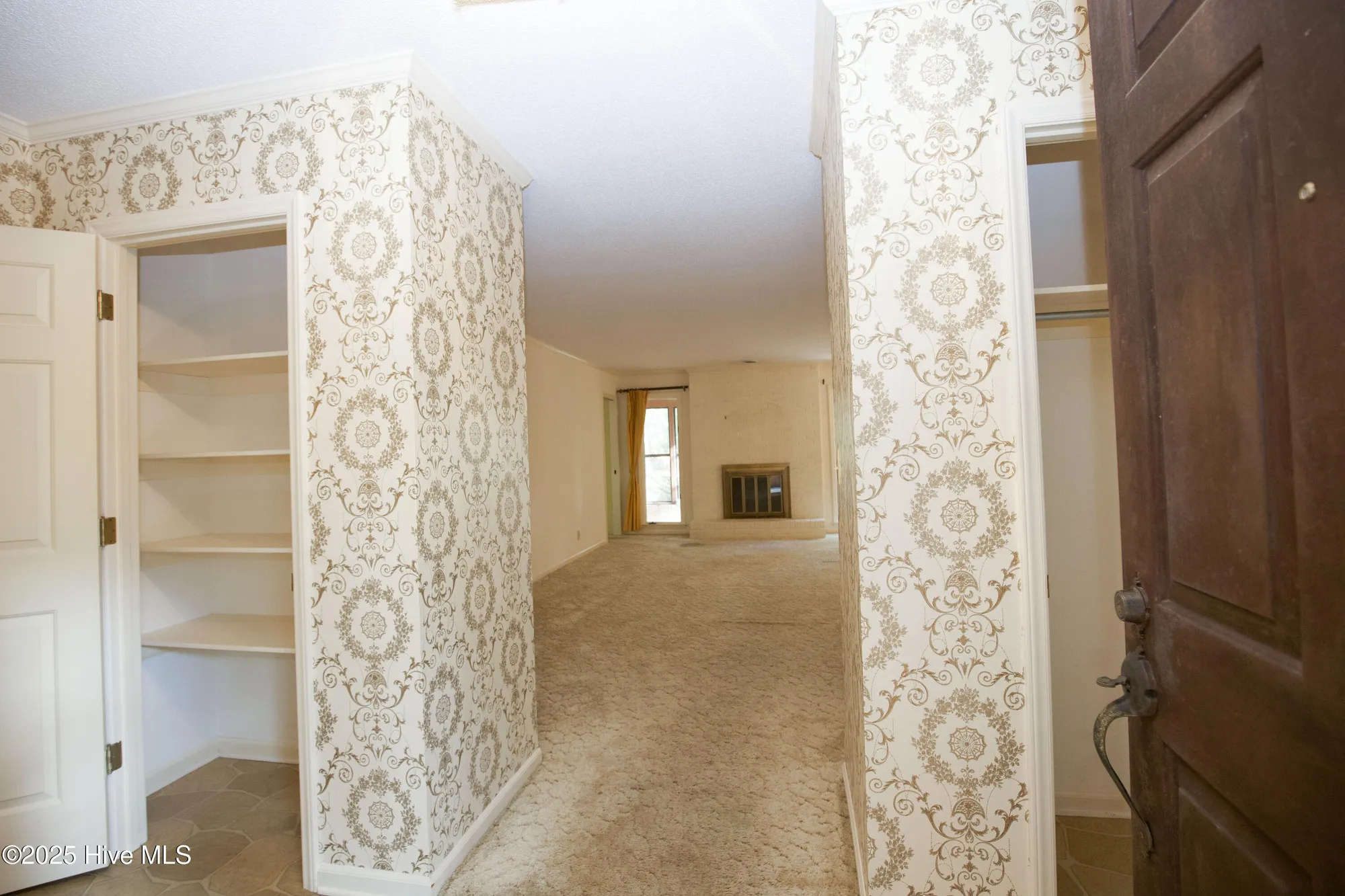 Property Slideshow image 8 of 33 | 414 teakwood ln, Southern Pines, NC, 28387