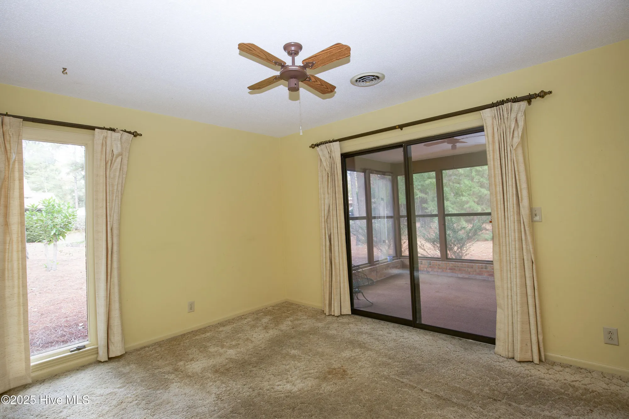 Property Slideshow image 21 of 33 | 414 teakwood ln, Southern Pines, NC, 28387