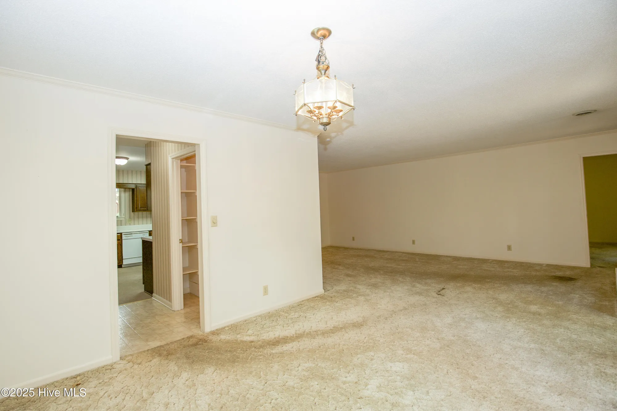 Property Slideshow image 11 of 33 | 414 teakwood ln, Southern Pines, NC, 28387