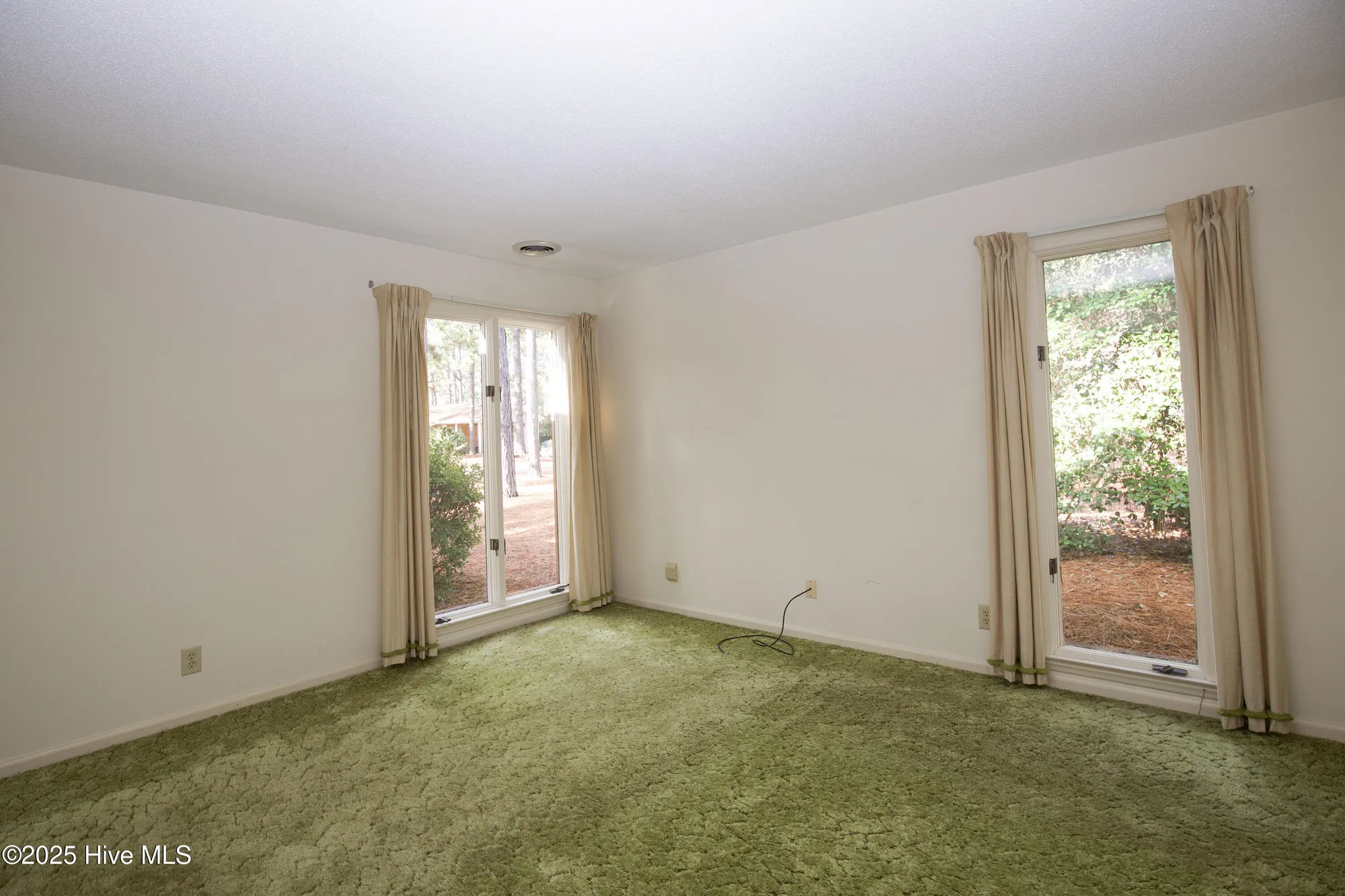 Property Slideshow image 15 of 33 | 414 teakwood ln, Southern Pines, NC, 28387