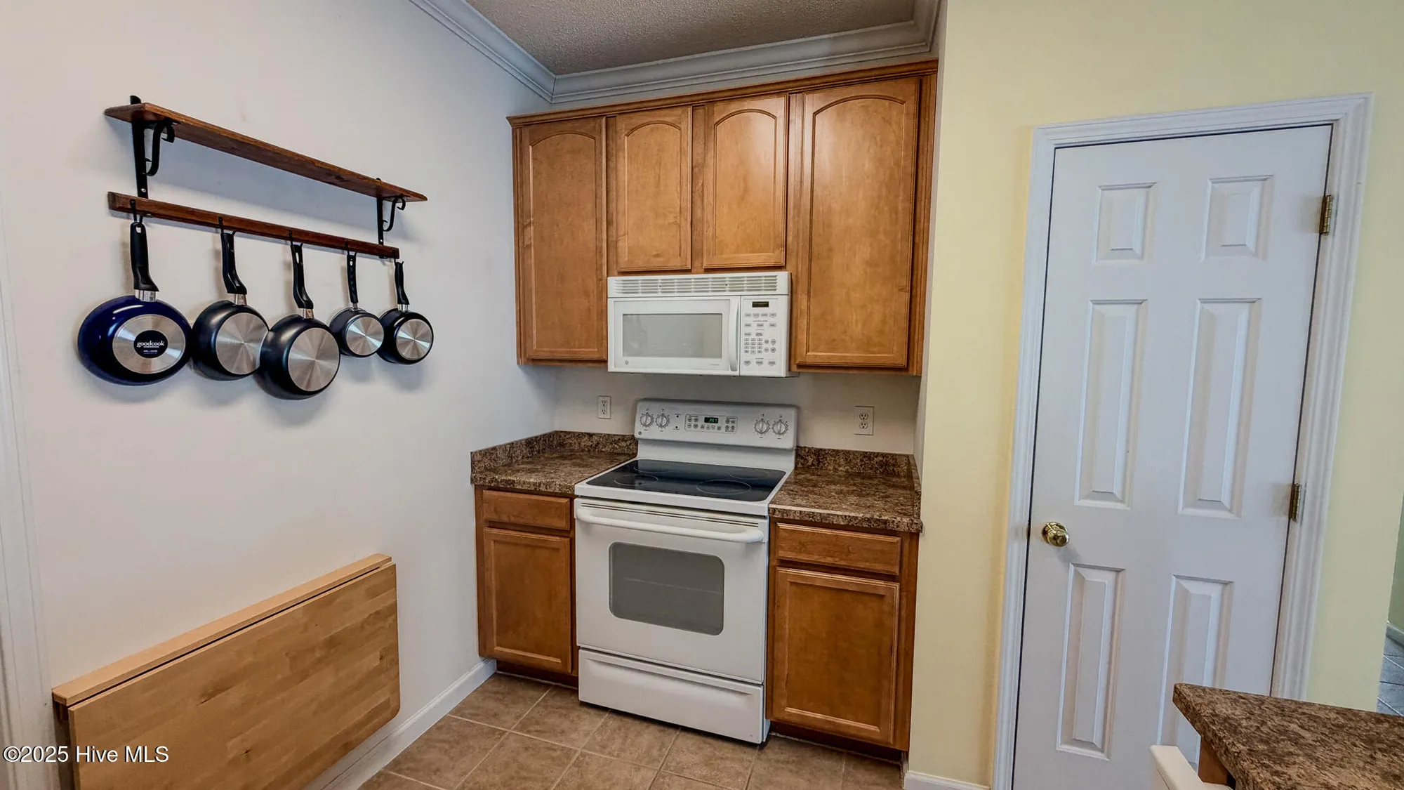 Property Slideshow image 14 of 37 | 5858 longwood dr unit 201, Murrells Inlet, SC, 29576