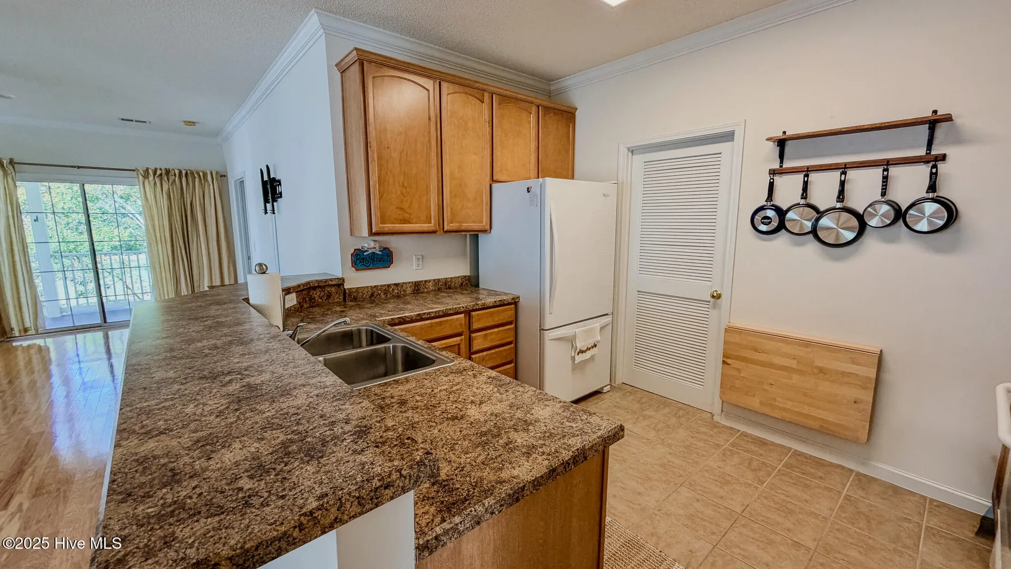 Property Slideshow image 10 of 37 | 5858 longwood dr unit 201, Murrells Inlet, SC, 29576