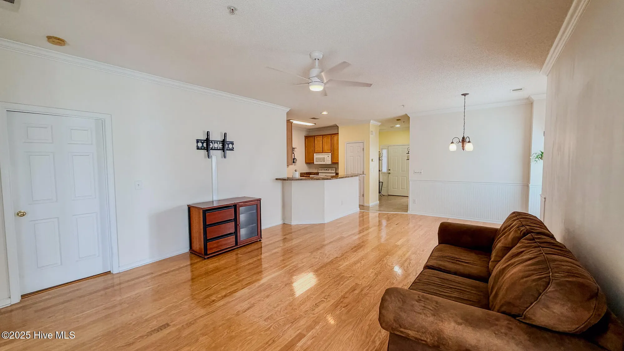 Property Slideshow image 23 of 37 | 5858 longwood dr unit 201, Murrells Inlet, SC, 29576