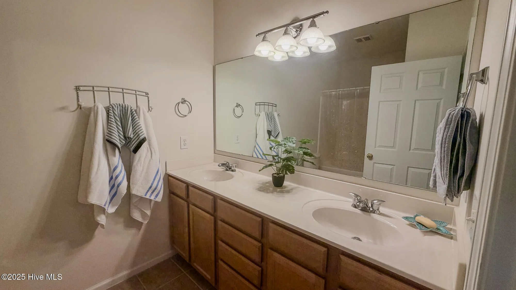 Property Slideshow image 27 of 37 | 5858 longwood dr unit 201, Murrells Inlet, SC, 29576