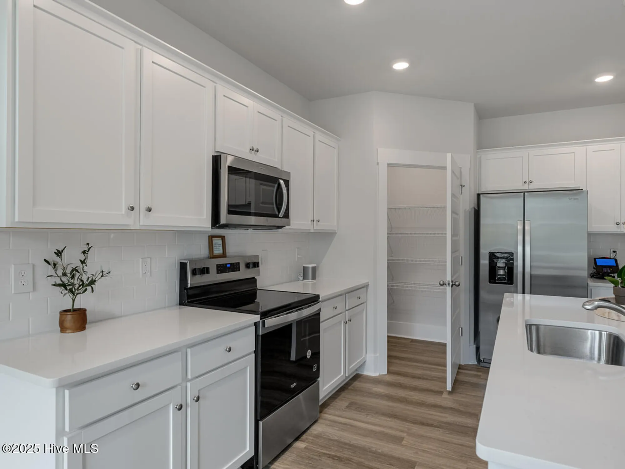 Property Slideshow image 9 of 54 | 9445 crowded gules dr 198, Leland, NC, 28451