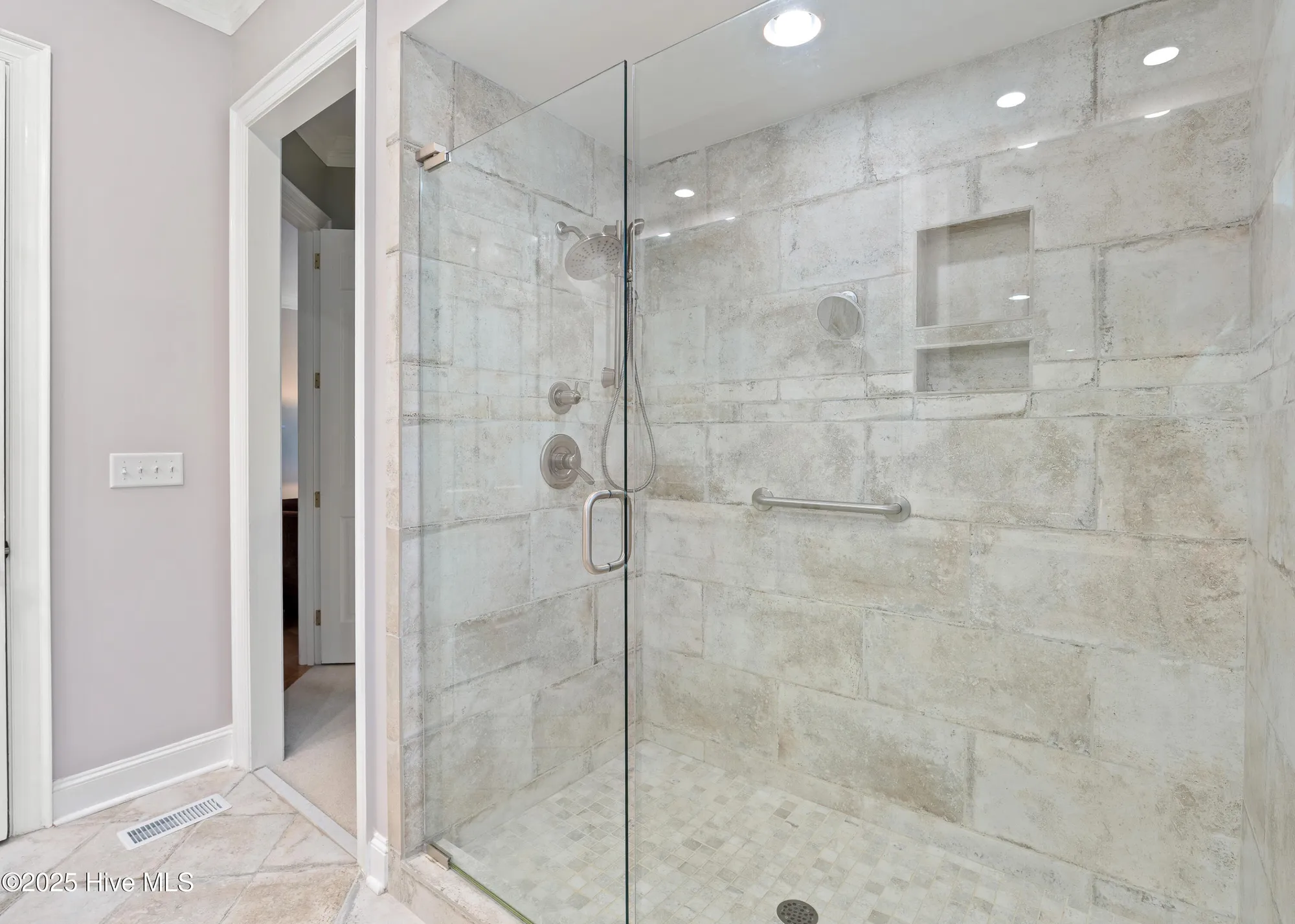 Property Slideshow image 22 of 46 | 8335 vintage club cir, Wilmington, NC, 28411