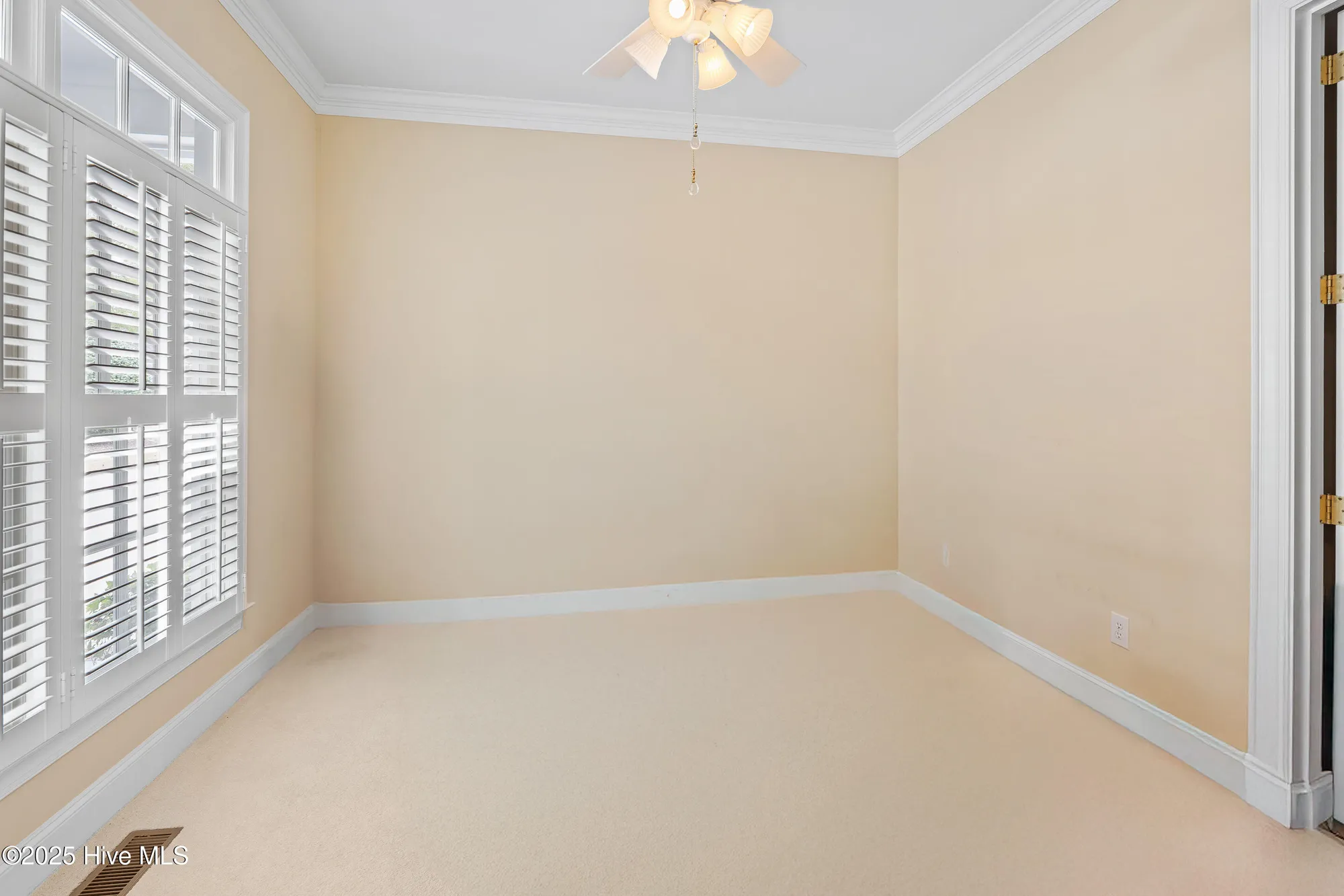 Property Slideshow image 9 of 46 | 8335 vintage club cir, Wilmington, NC, 28411
