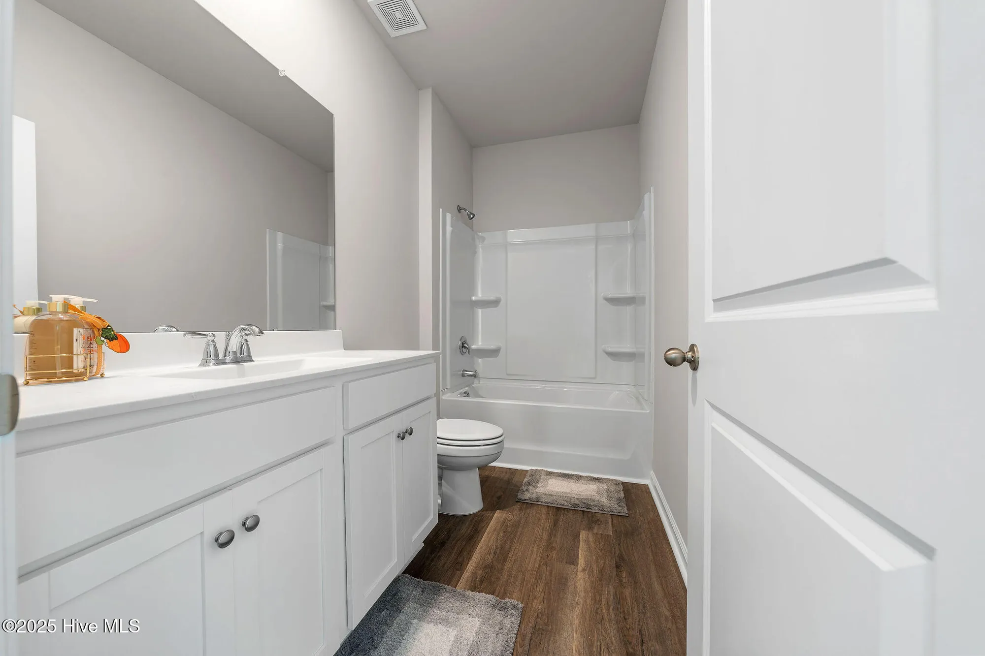 Property Slideshow image 15 of 34 | 3109 lochgreen cir, Leland, NC, 28451