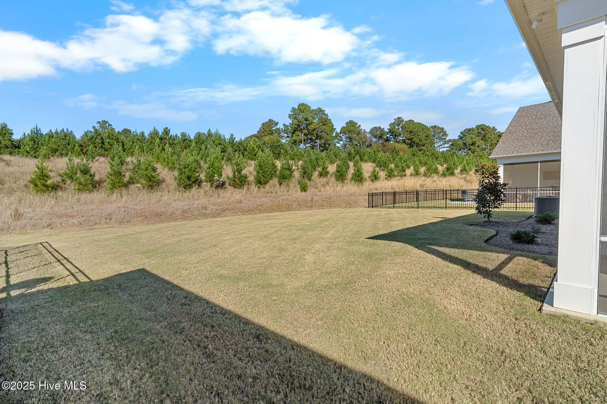 Property Slideshow image 6 of 34 | 3109 lochgreen cir, Leland, NC, 28451