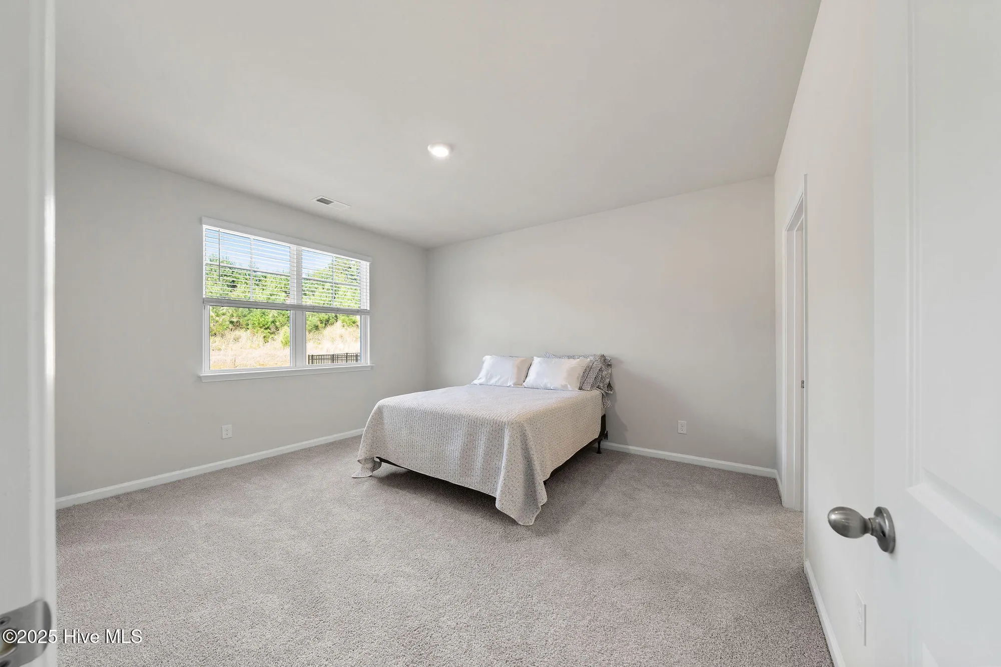 Property Slideshow image 24 of 34 | 3109 lochgreen cir, Leland, NC, 28451