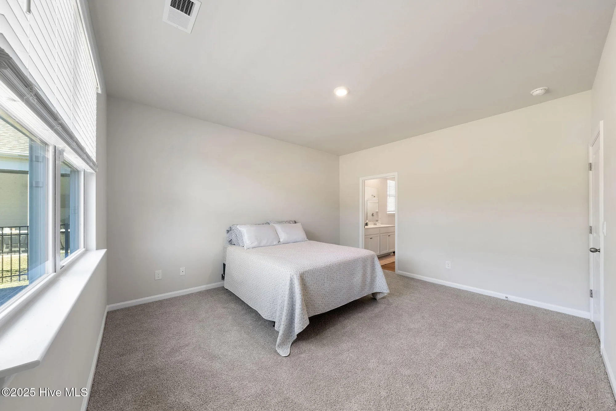 Property Slideshow image 25 of 34 | 3109 lochgreen cir, Leland, NC, 28451