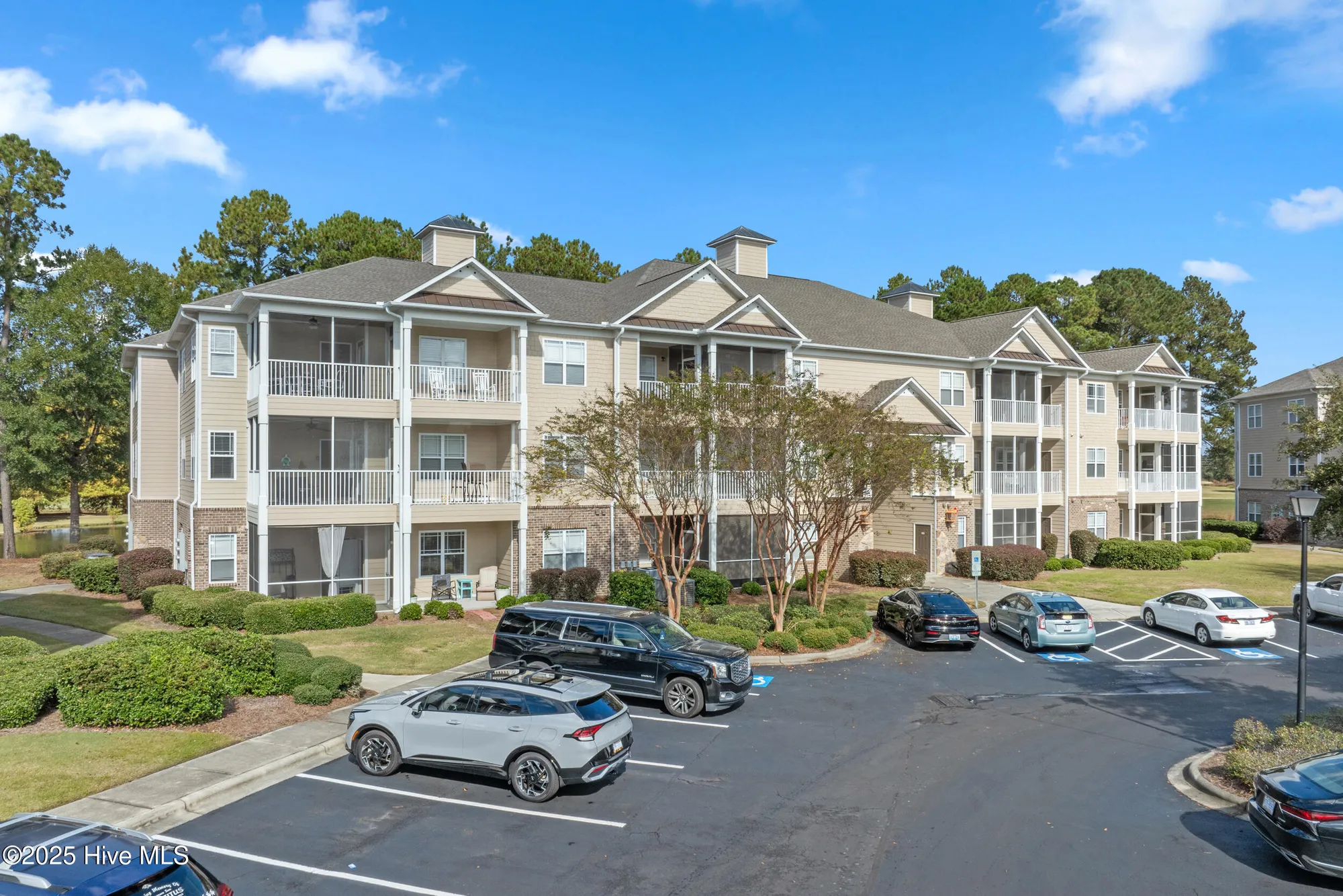 Property Slideshow image 8 of 53 | 260 woodlands way 13, Calabash, NC, 28467