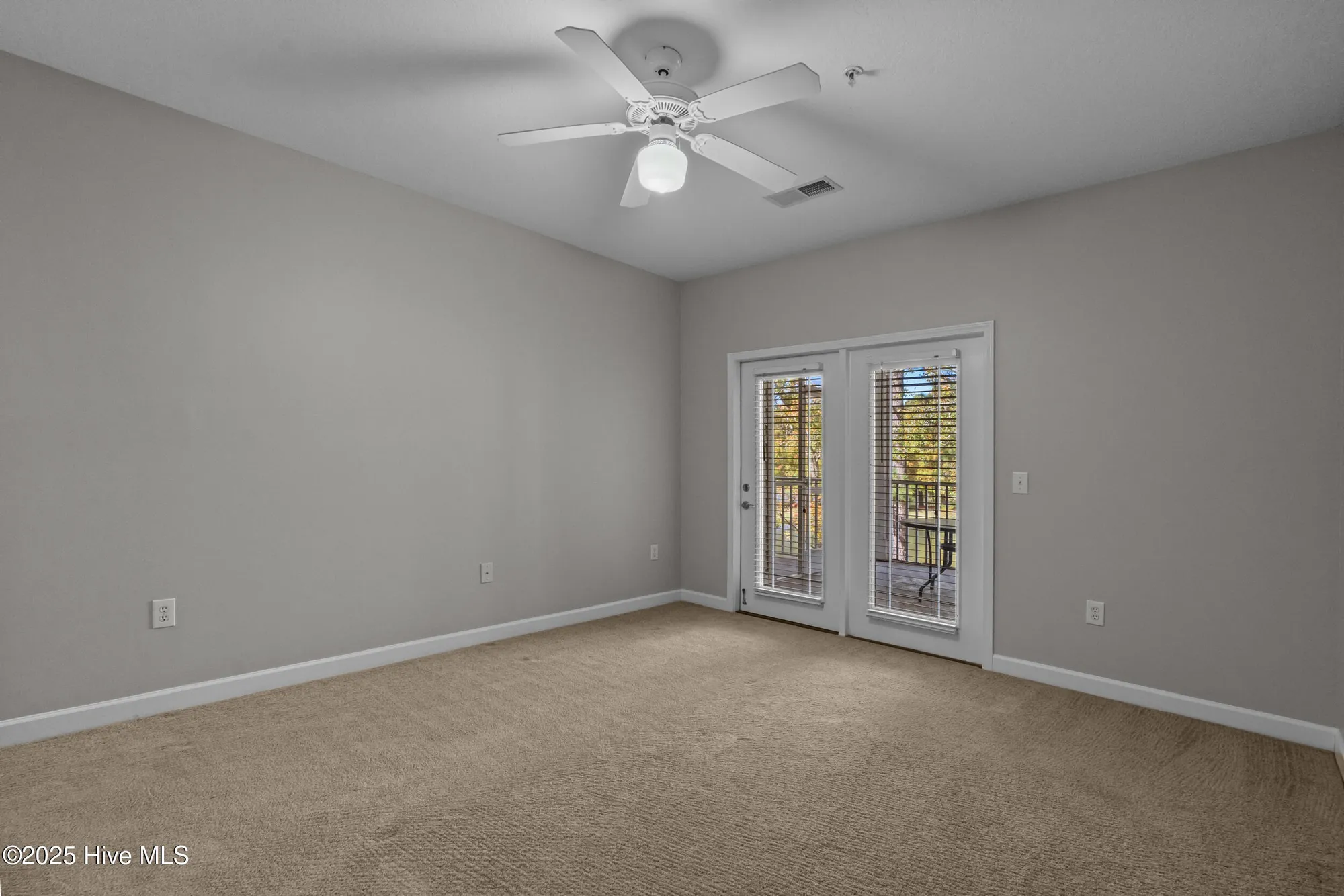 Property Slideshow image 31 of 53 | 260 woodlands way 13, Calabash, NC, 28467