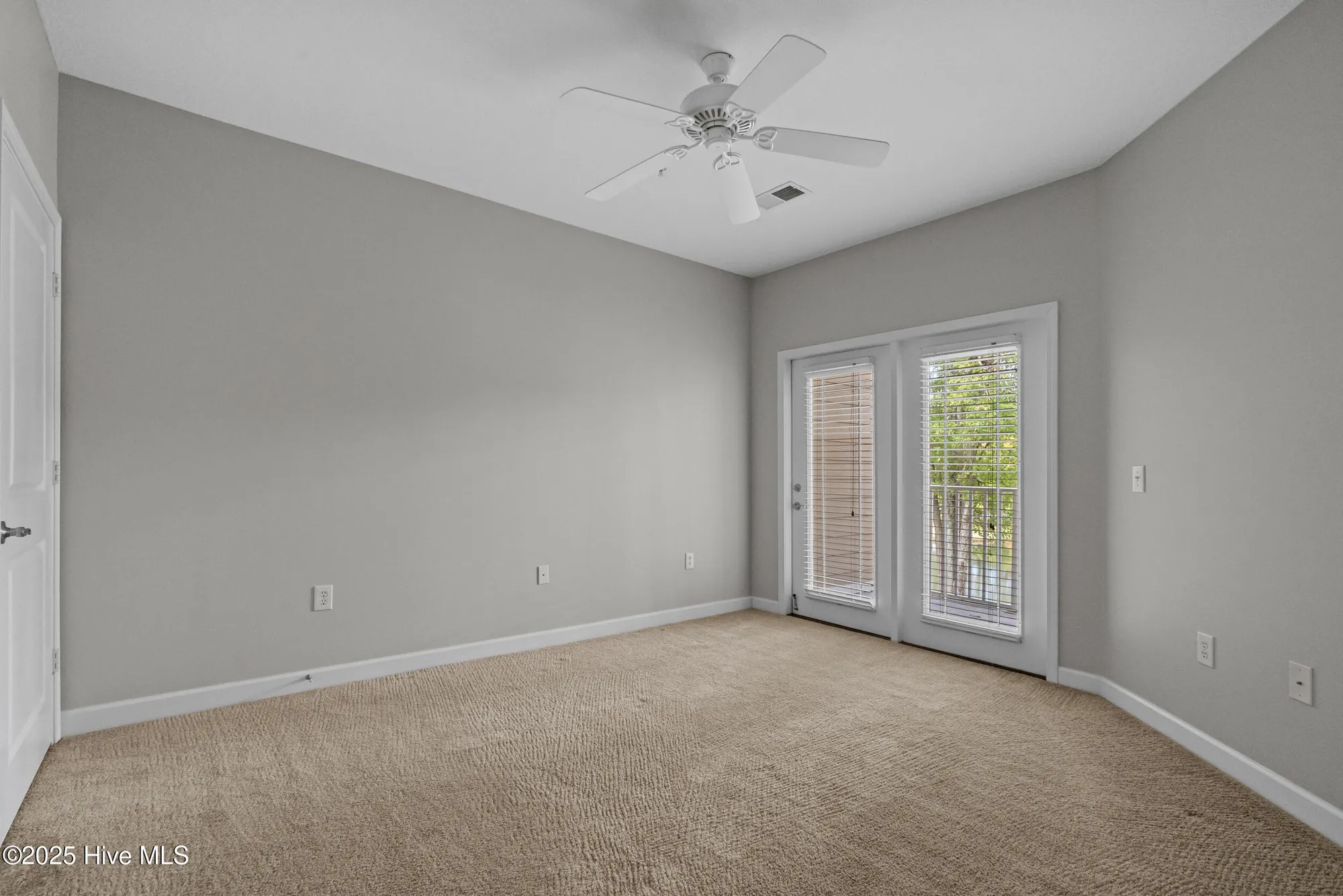 Property Slideshow image 37 of 53 | 260 woodlands way 13, Calabash, NC, 28467