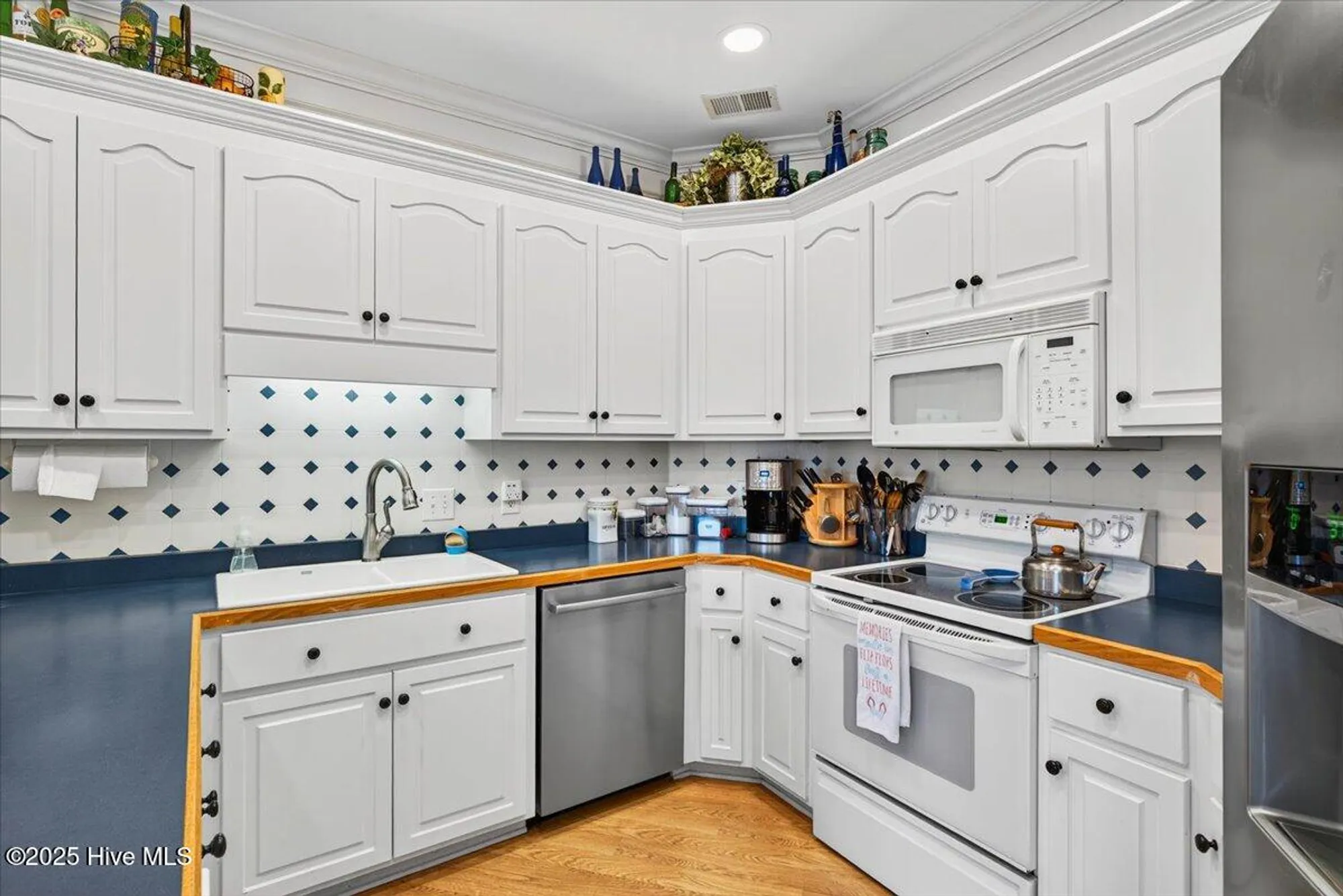 Property Slideshow image 18 of 67 | 2916 trailwood dr, Southport, NC, 28461