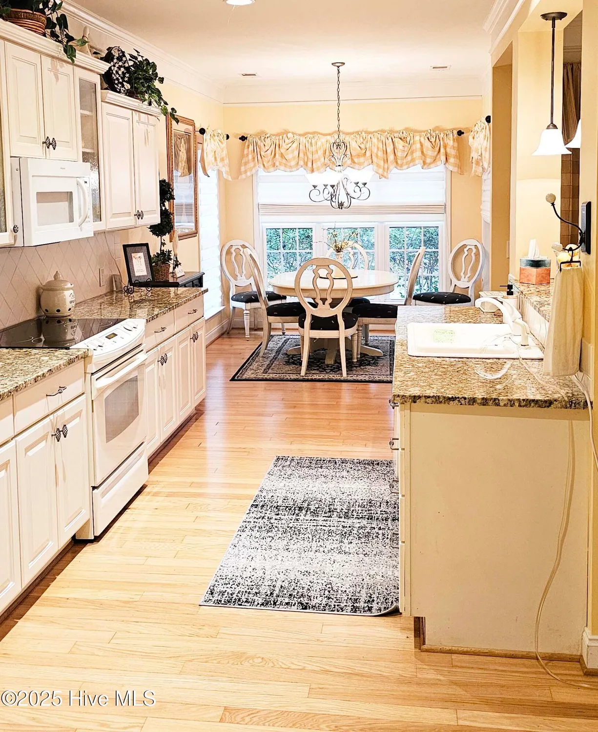 Property Slideshow image 10 of 36 | 162 bellwood cir, Sunset Beach, NC, 28468