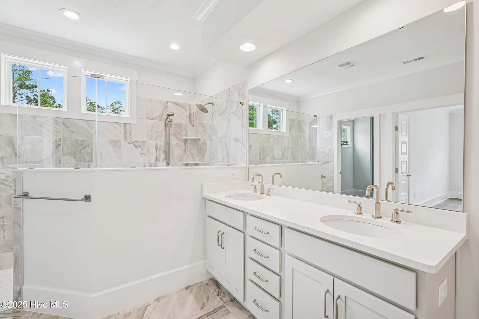 Property Slideshow image 11 of 34 | 1185 montclair pl 97, Sunset Beach, NC, 28468