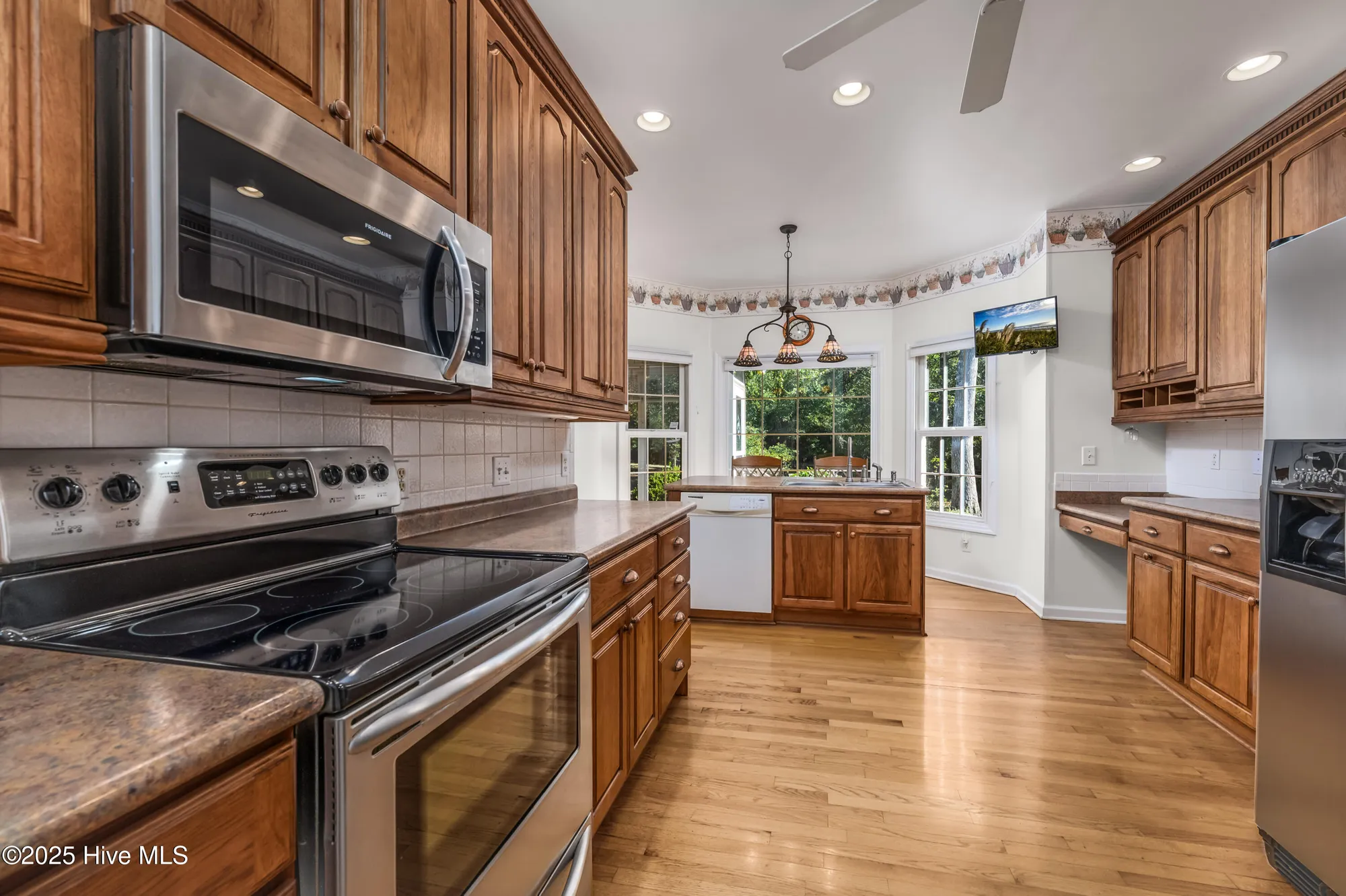 Property Slideshow image 15 of 45 | 172 edgewater cir, Sunset Beach, NC, 28468