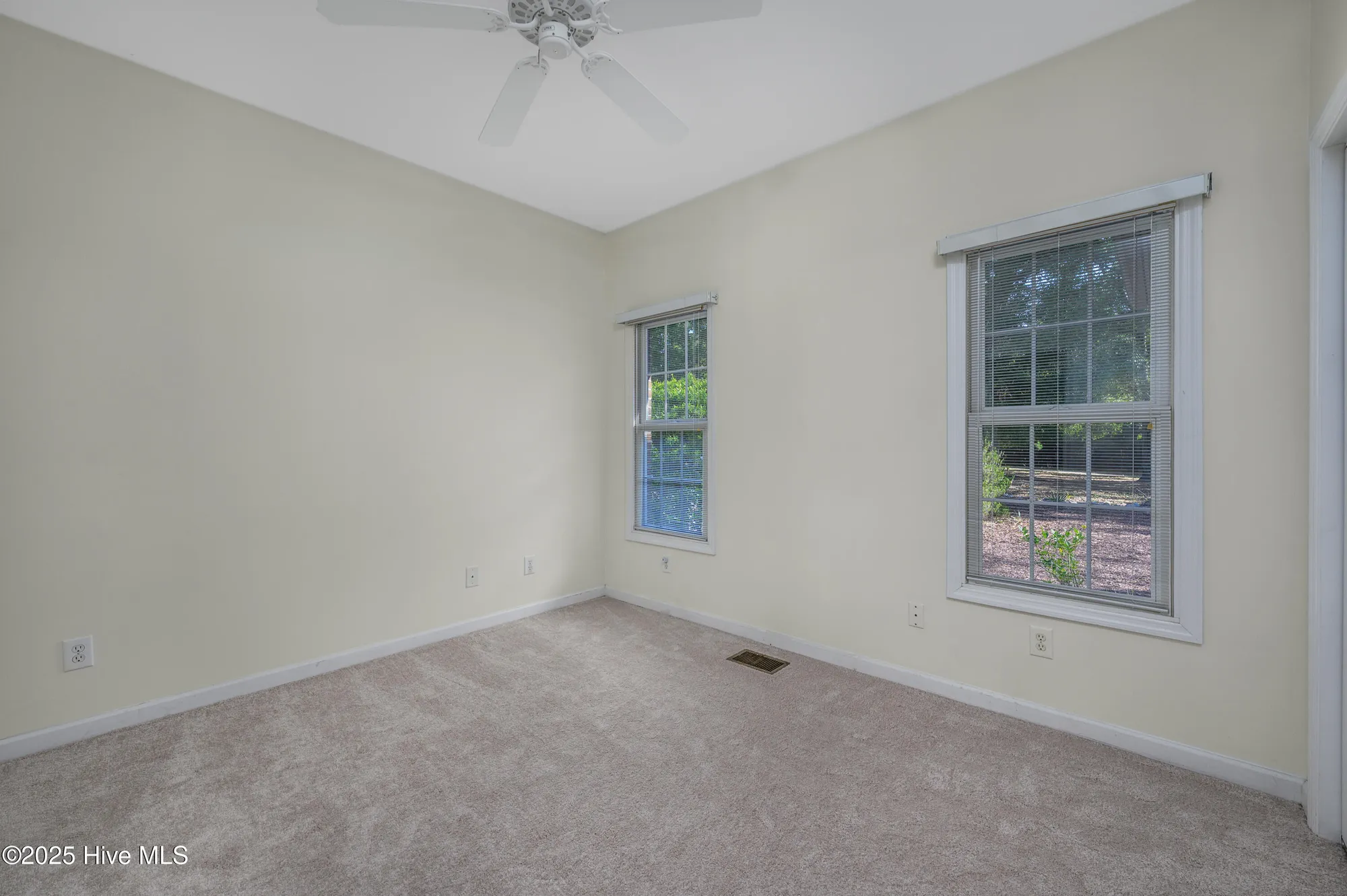Property Slideshow image 19 of 45 | 172 edgewater cir, Sunset Beach, NC, 28468