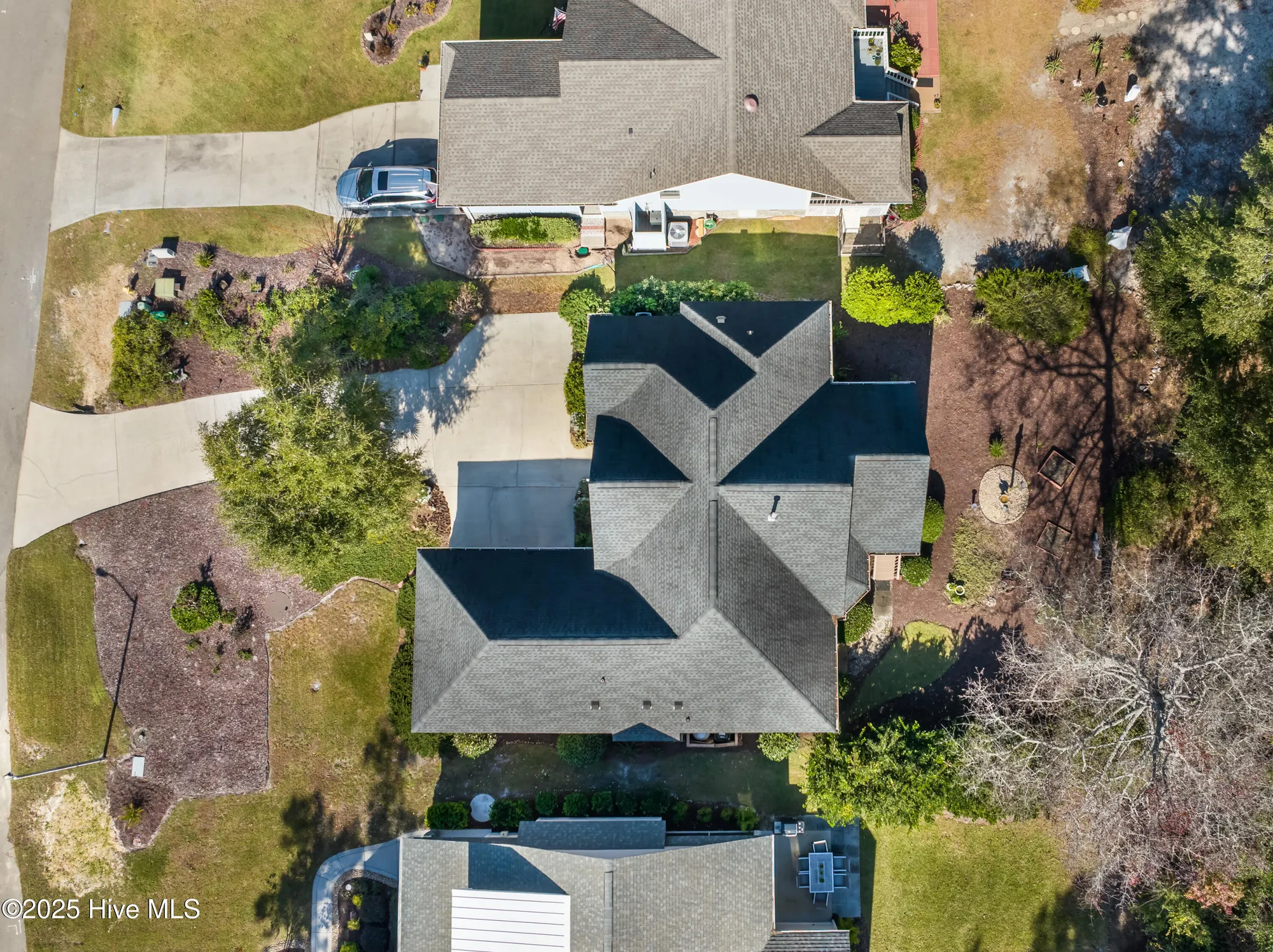 Property Slideshow image 7 of 45 | 172 edgewater cir, Sunset Beach, NC, 28468