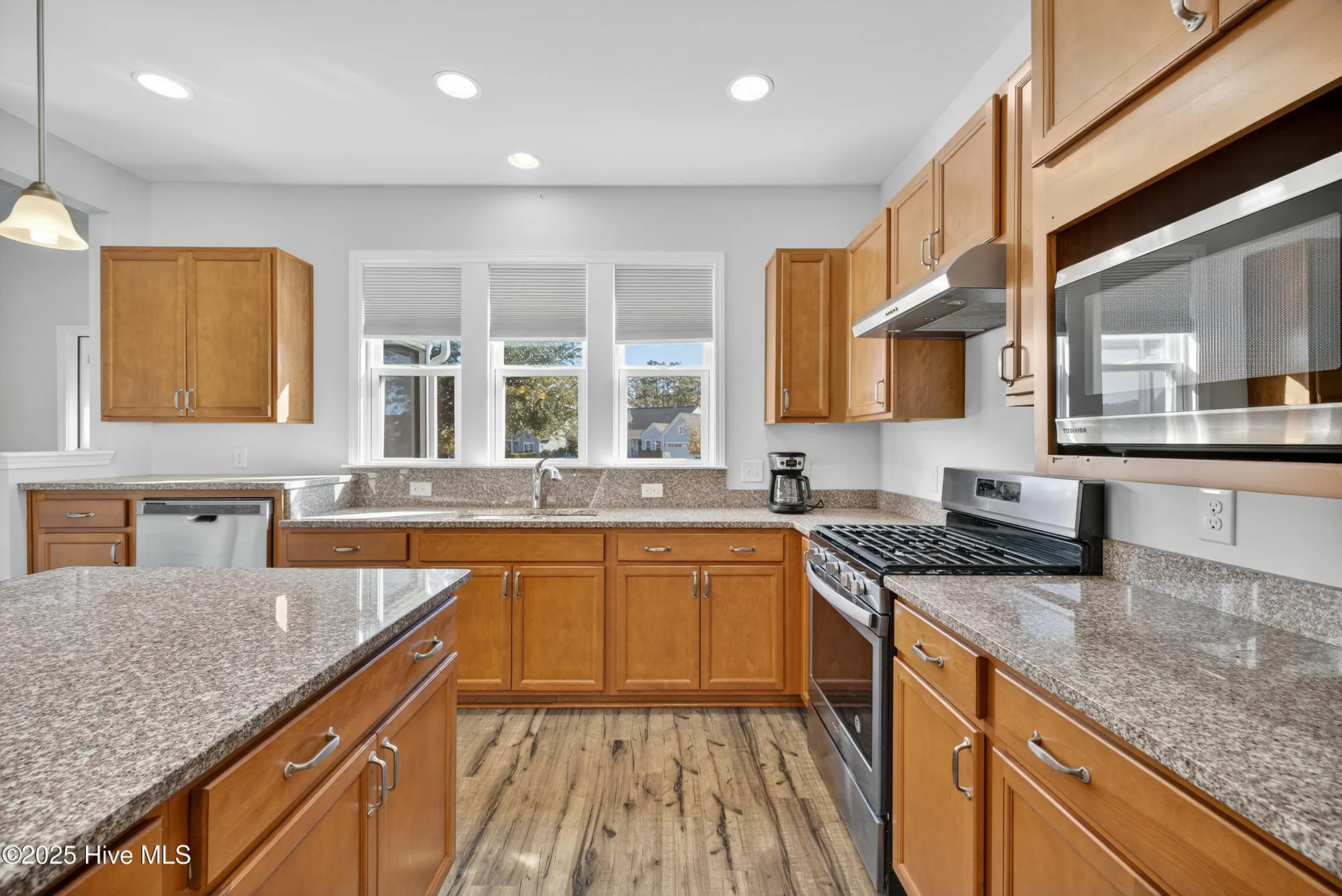 Property Slideshow image 11 of 31 | 704 broomsedge ter, Wilmington, NC, 28412