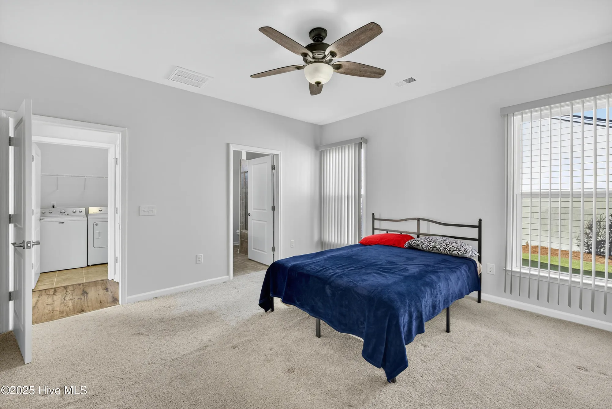 Property Slideshow image 14 of 31 | 704 broomsedge ter, Wilmington, NC, 28412