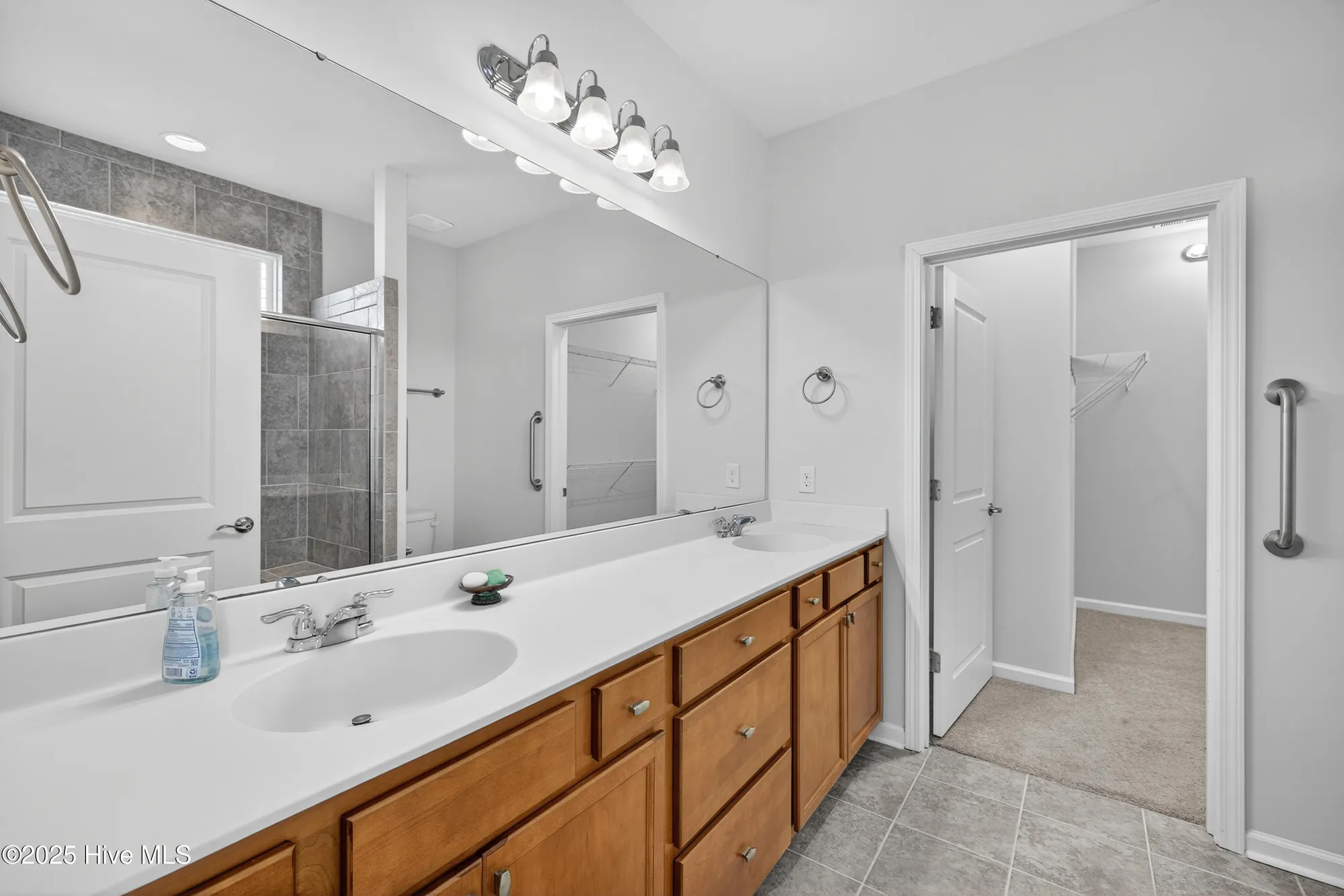 Property Slideshow image 16 of 31 | 704 broomsedge ter, Wilmington, NC, 28412