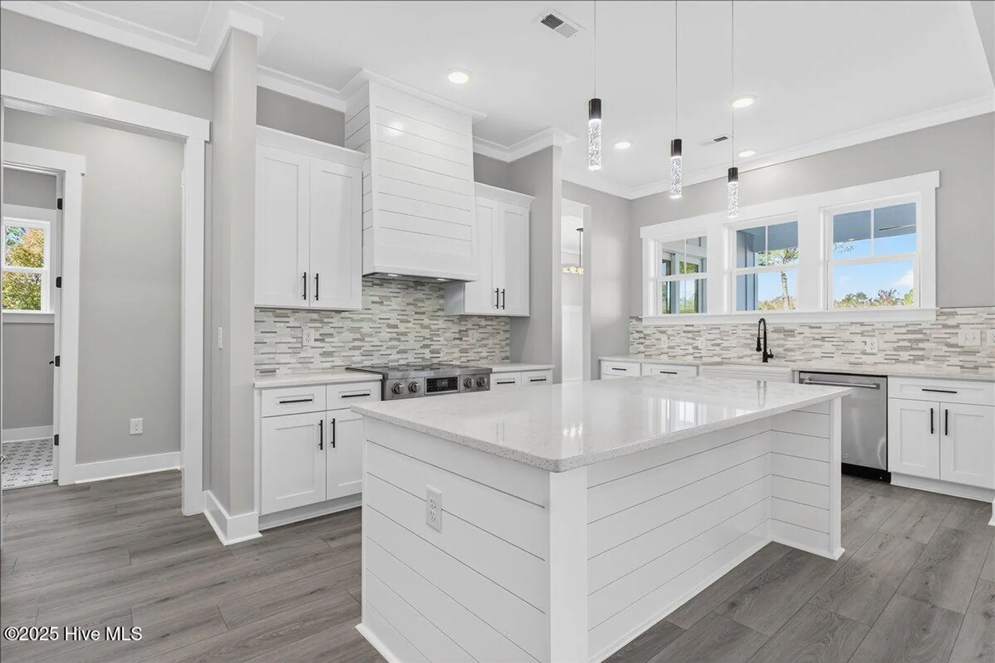 Property Slideshow image 42 of 73 | 564 fairburn ct, Calabash, NC, 28467