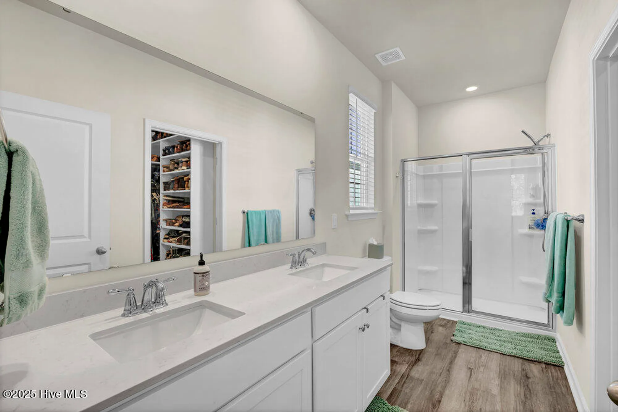 Property Slideshow image 15 of 64 | 1229 clendon cir, Leland, NC, 28451