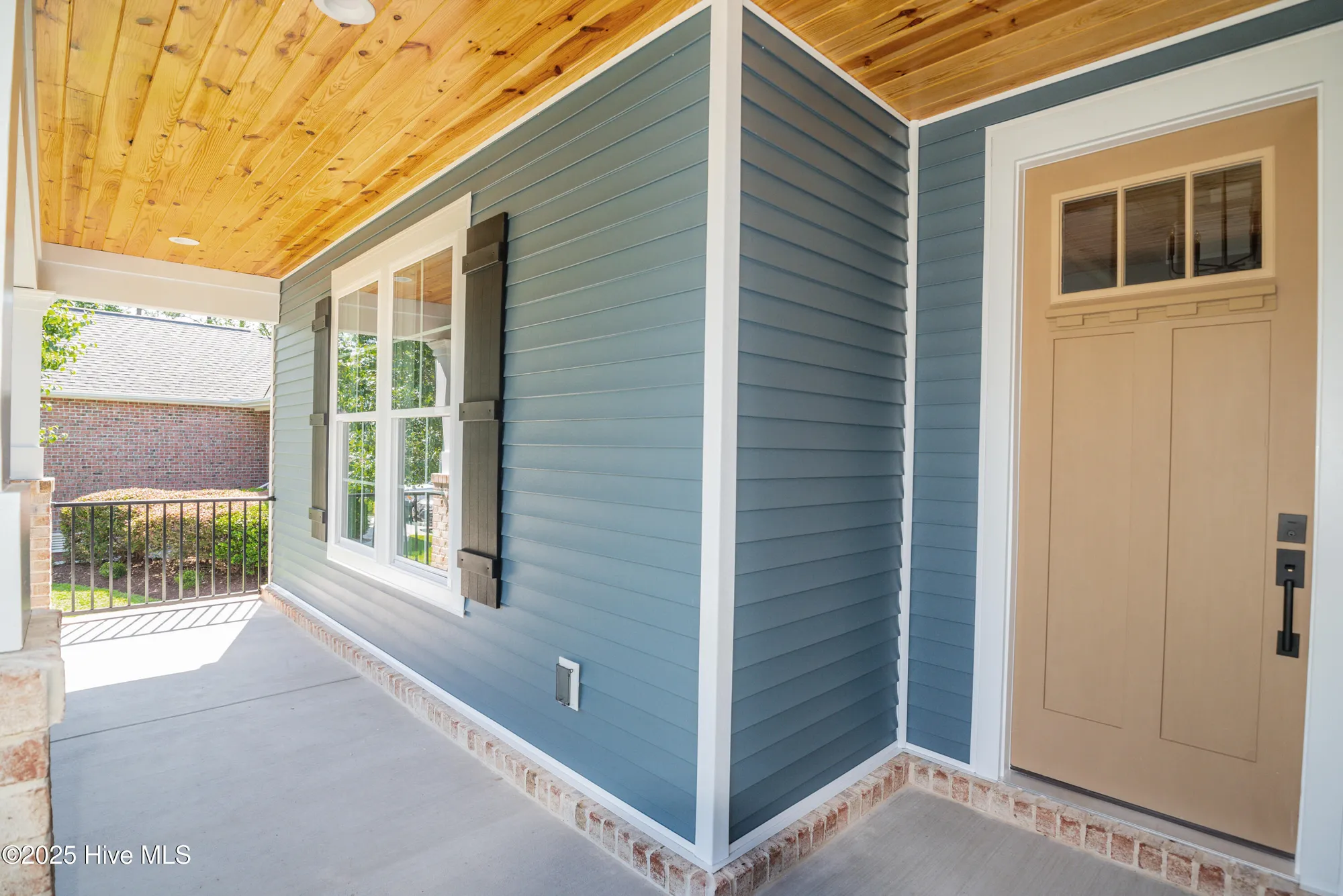 Property Slideshow image 6 of 50 | 1212 moultrie dr, Calabash, NC, 28467