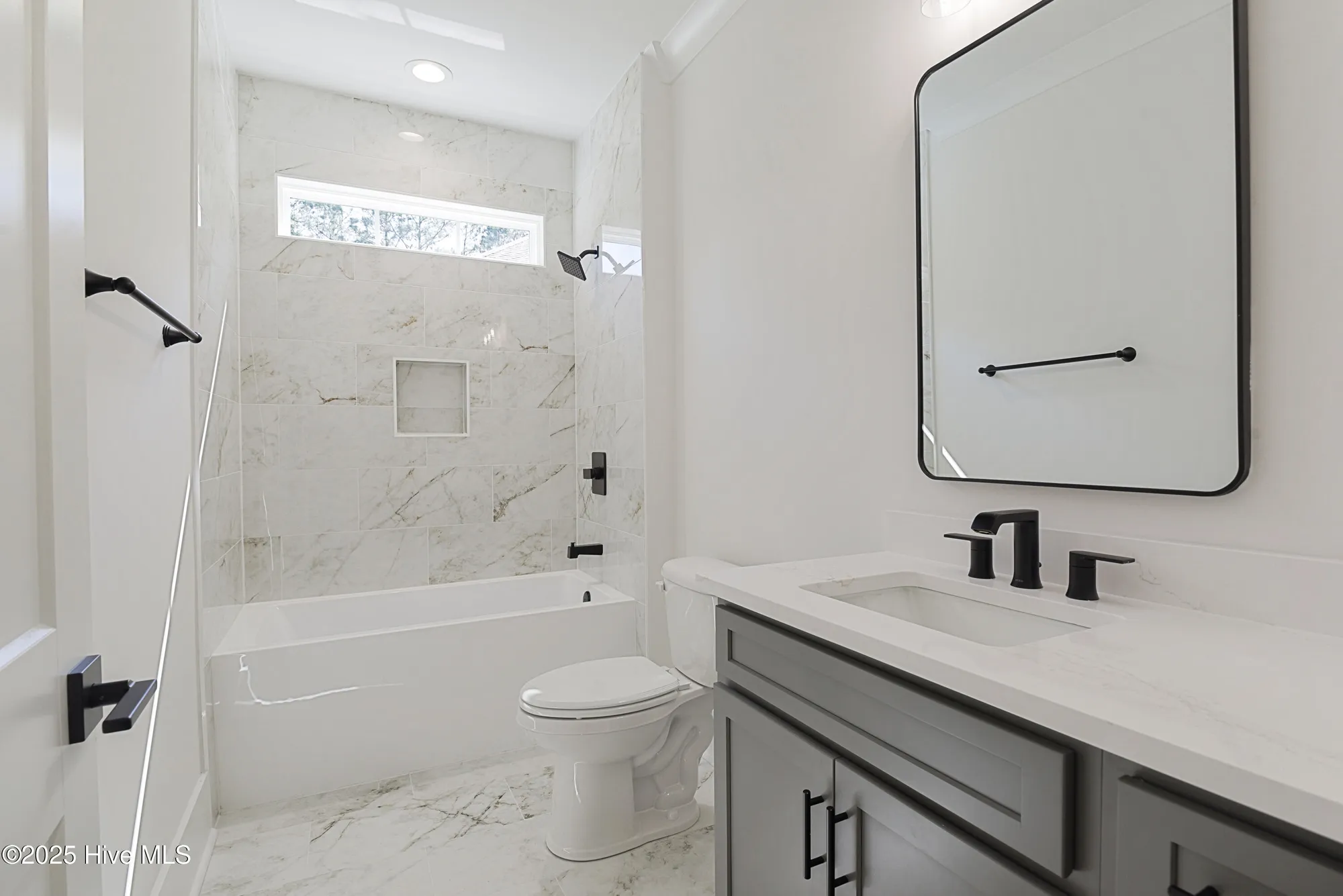 Property Slideshow image 12 of 50 | 1212 moultrie dr, Calabash, NC, 28467