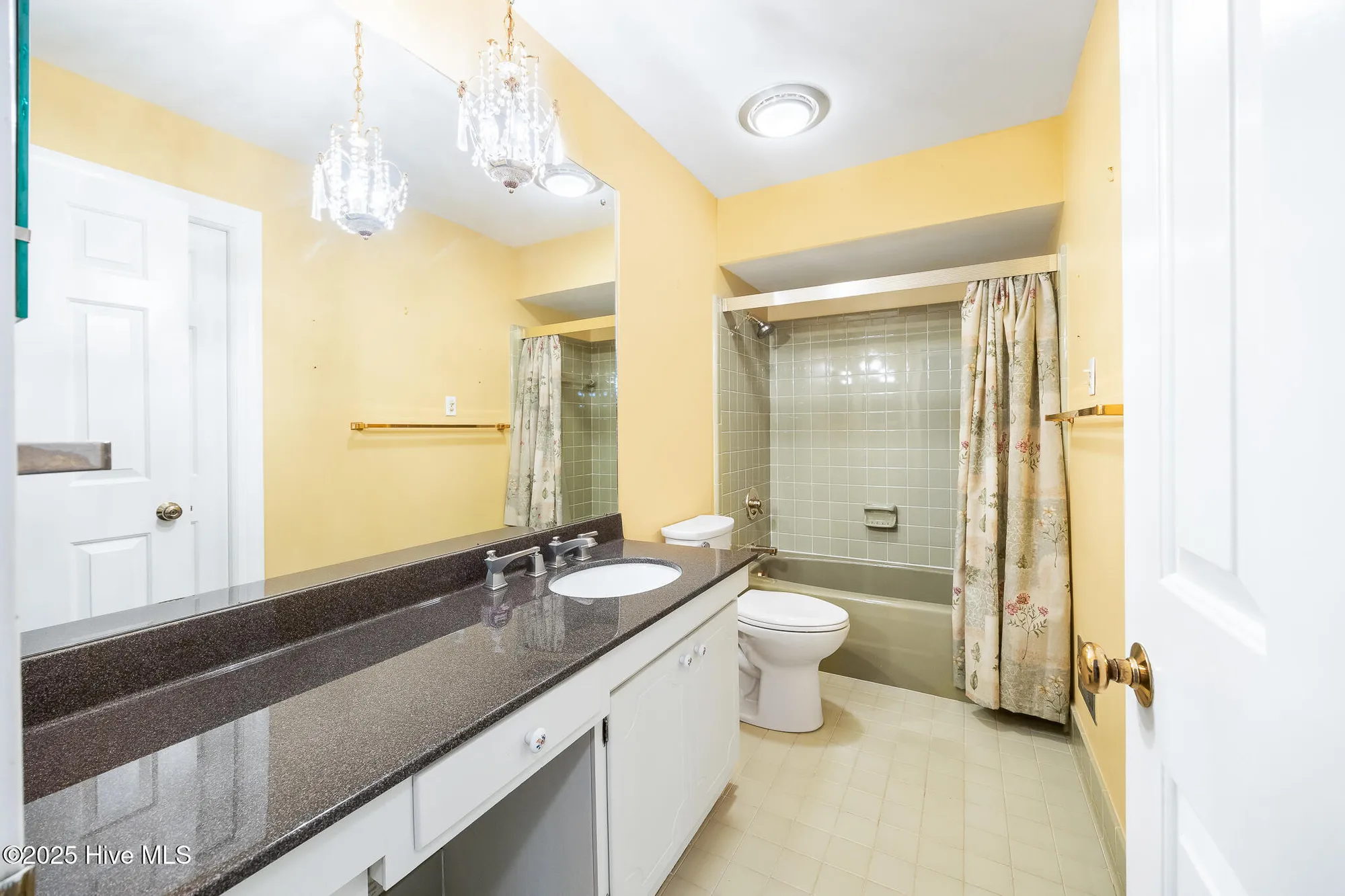 Property Slideshow image 12 of 32 | 12 village green cir # 12, Southern Pines, NC, 28387